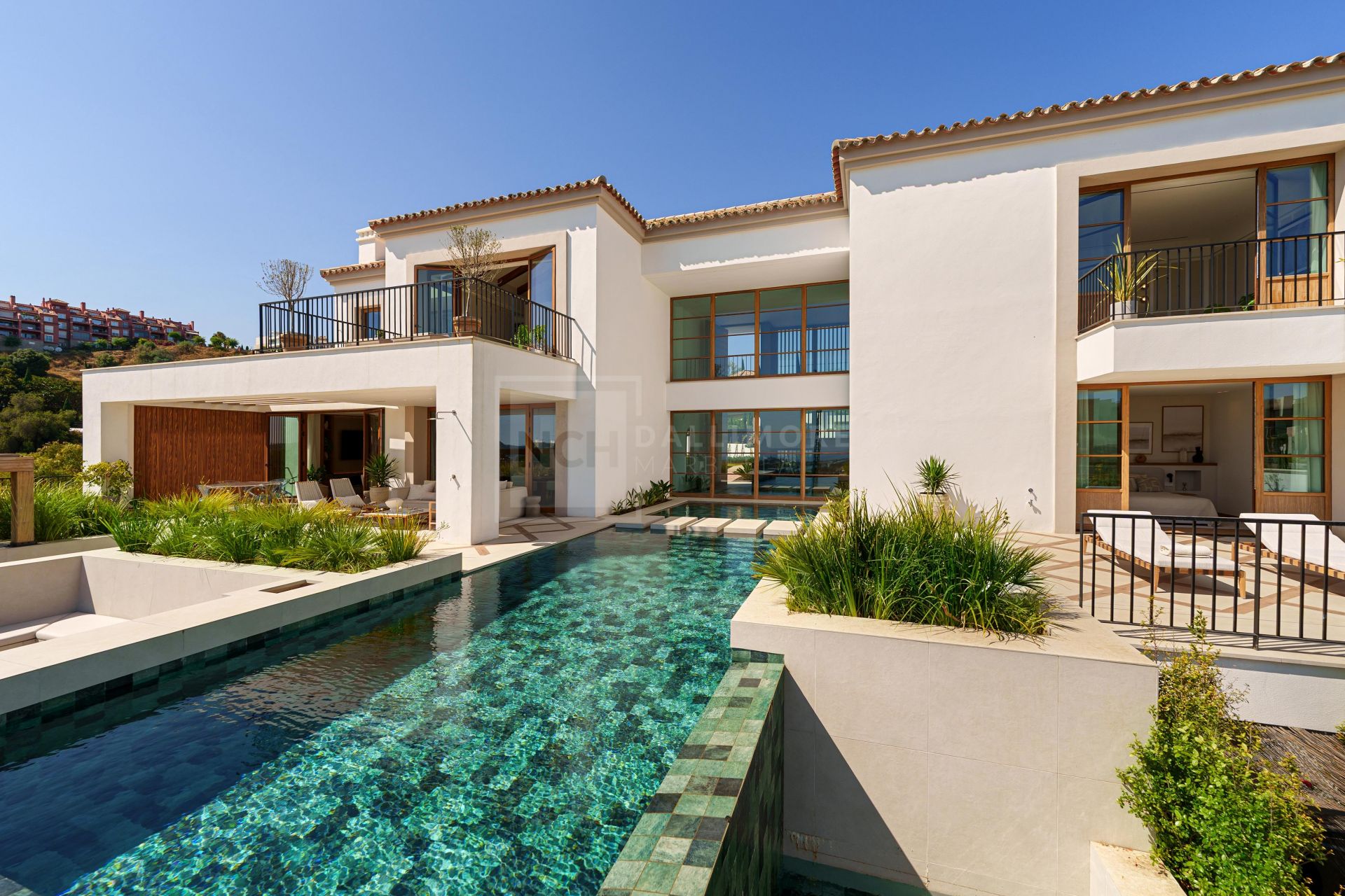 BRAND NEW VILLA WITH PANORAMIC SEA VIEWS LOCATED IN DOUBLE GATED COMMUNITY