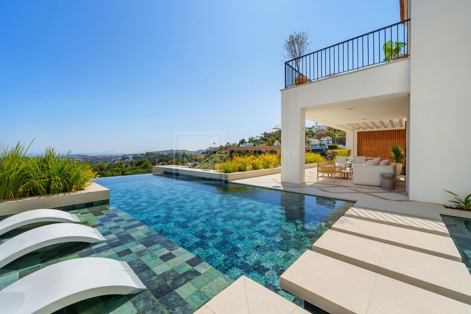 BRAND NEW VILLA WITH PANORAMIC SEA VIEWS LOCATED IN DOUBLE GATED COMMUNITY