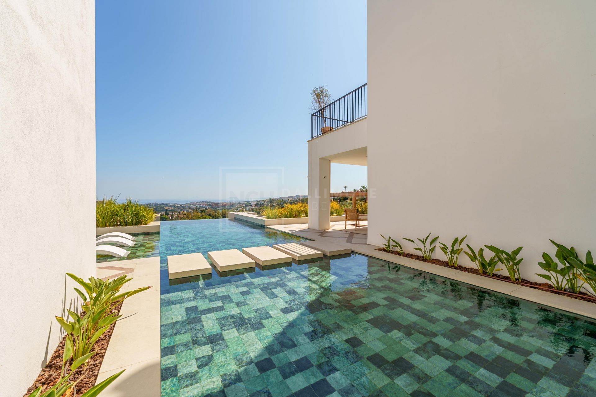 BRAND NEW VILLA WITH PANORAMIC SEA VIEWS LOCATED IN DOUBLE GATED COMMUNITY