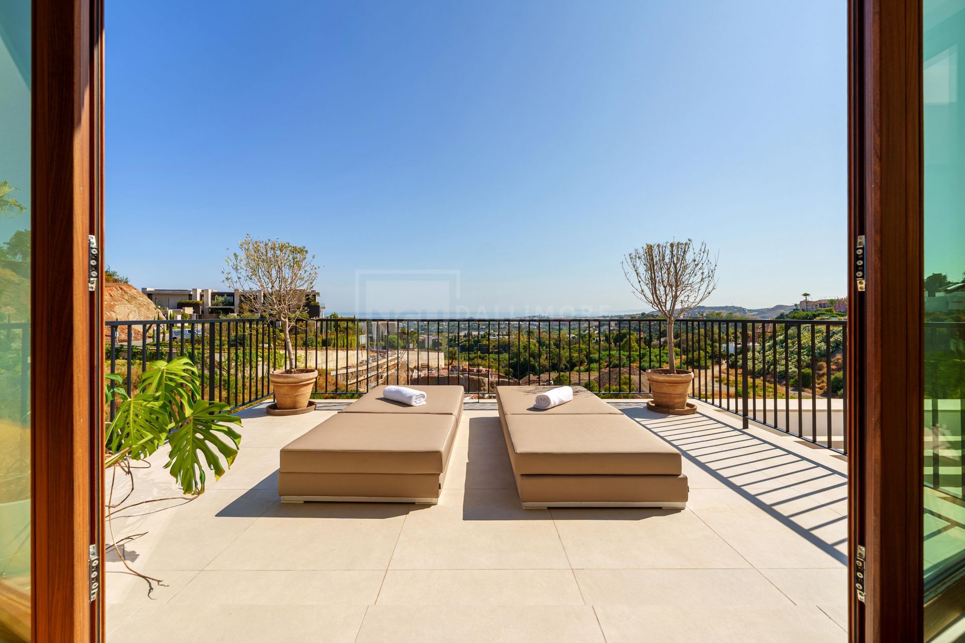 BRAND NEW VILLA WITH PANORAMIC SEA VIEWS LOCATED IN DOUBLE GATED COMMUNITY