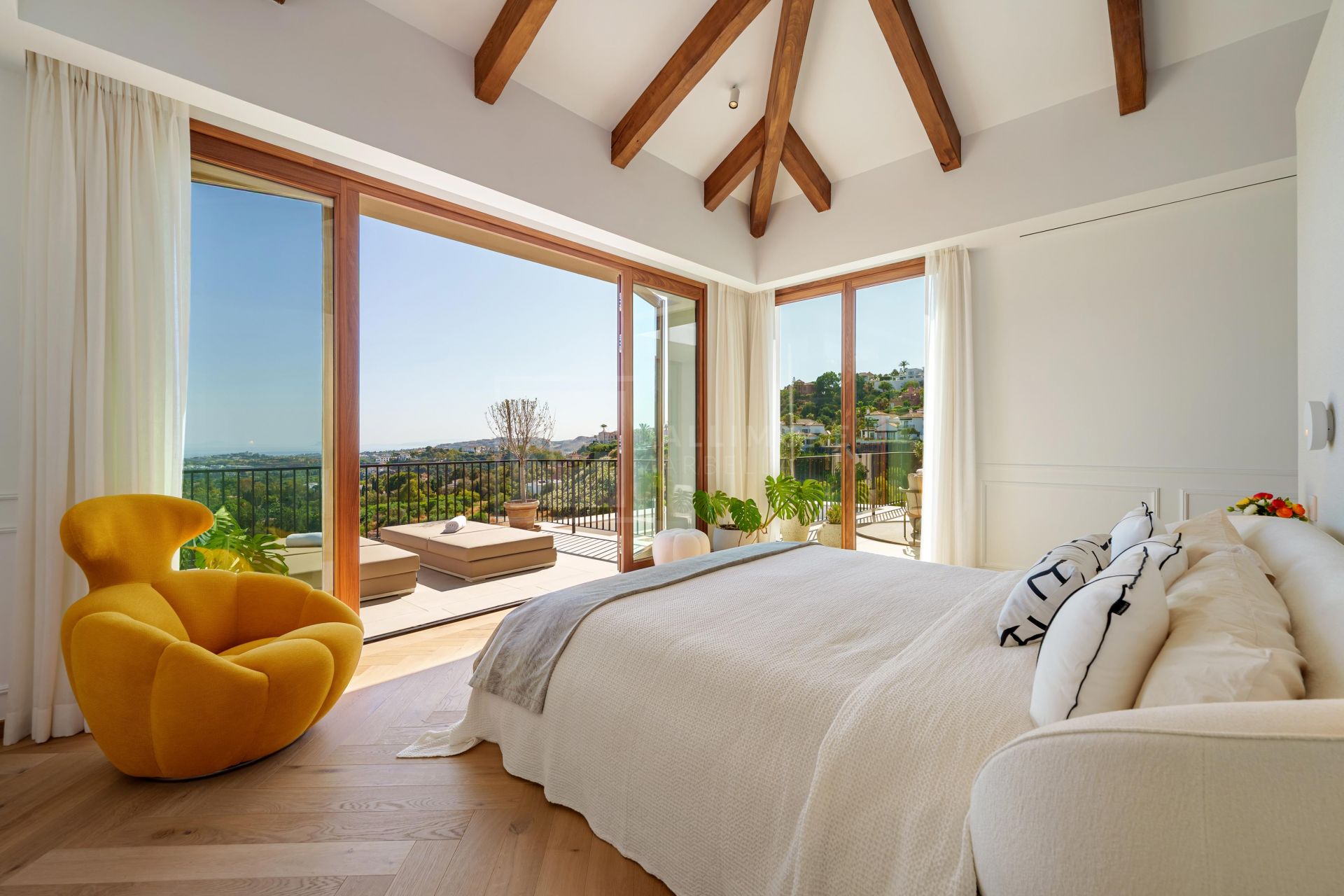 BRAND NEW VILLA WITH PANORAMIC SEA VIEWS LOCATED IN DOUBLE GATED COMMUNITY