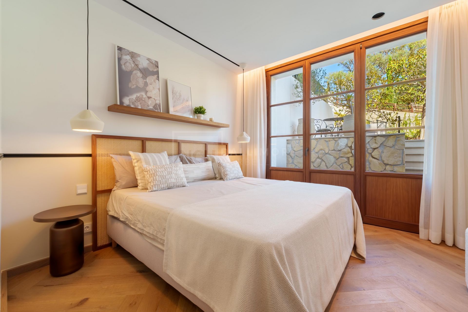 BRAND NEW VILLA WITH PANORAMIC SEA VIEWS LOCATED IN DOUBLE GATED COMMUNITY