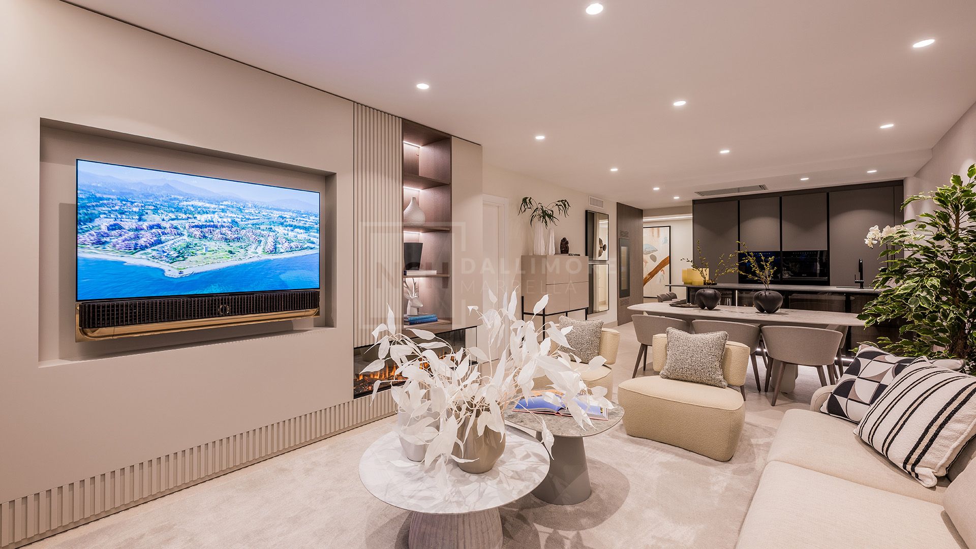 MENARA BEACH – LUXURY SEAFRONT APARTMENT