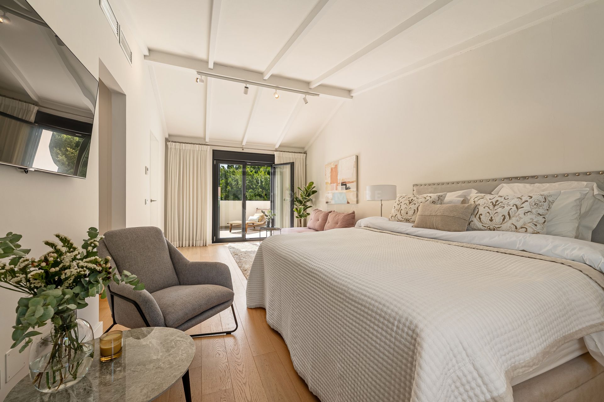 4-BEDROOM COASTAL HAVEN WITH PRIVATE TERRACES IN THE HEART OF THE GOLDEN MILE