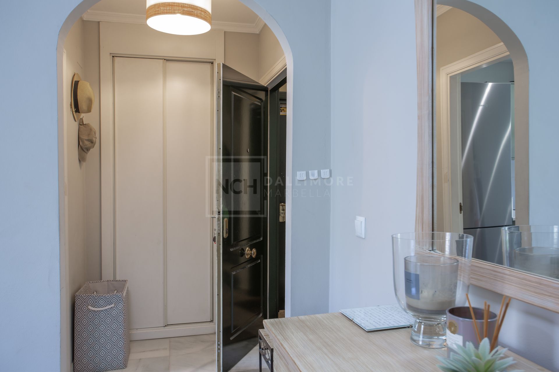 RECENTLY REFORMED 1-BEDROOM APARTMENT IN LORCRIMAR 1