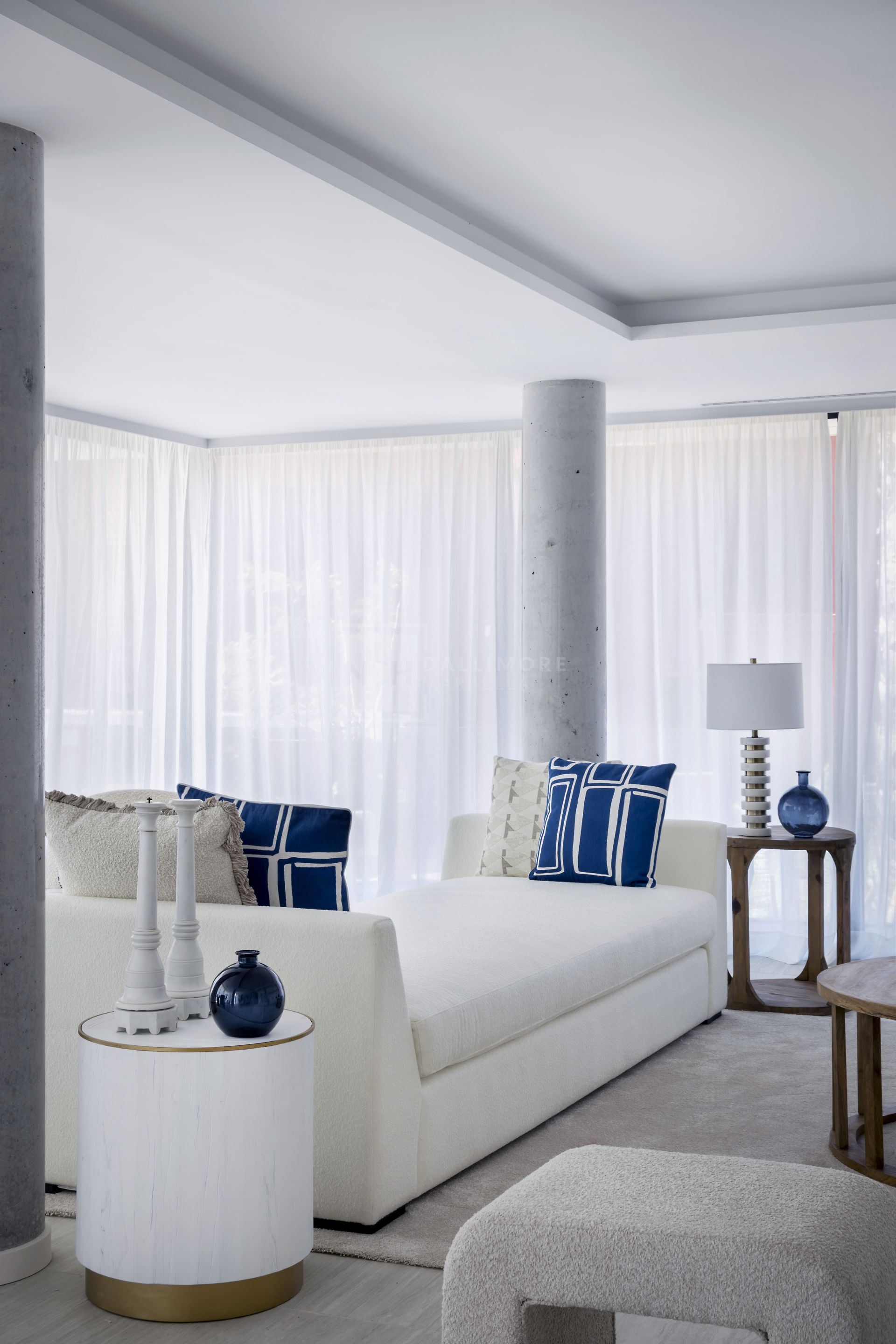 FRONT-LINE BEACH APARTMENT NEXT TO ESTEPONA CENTRE