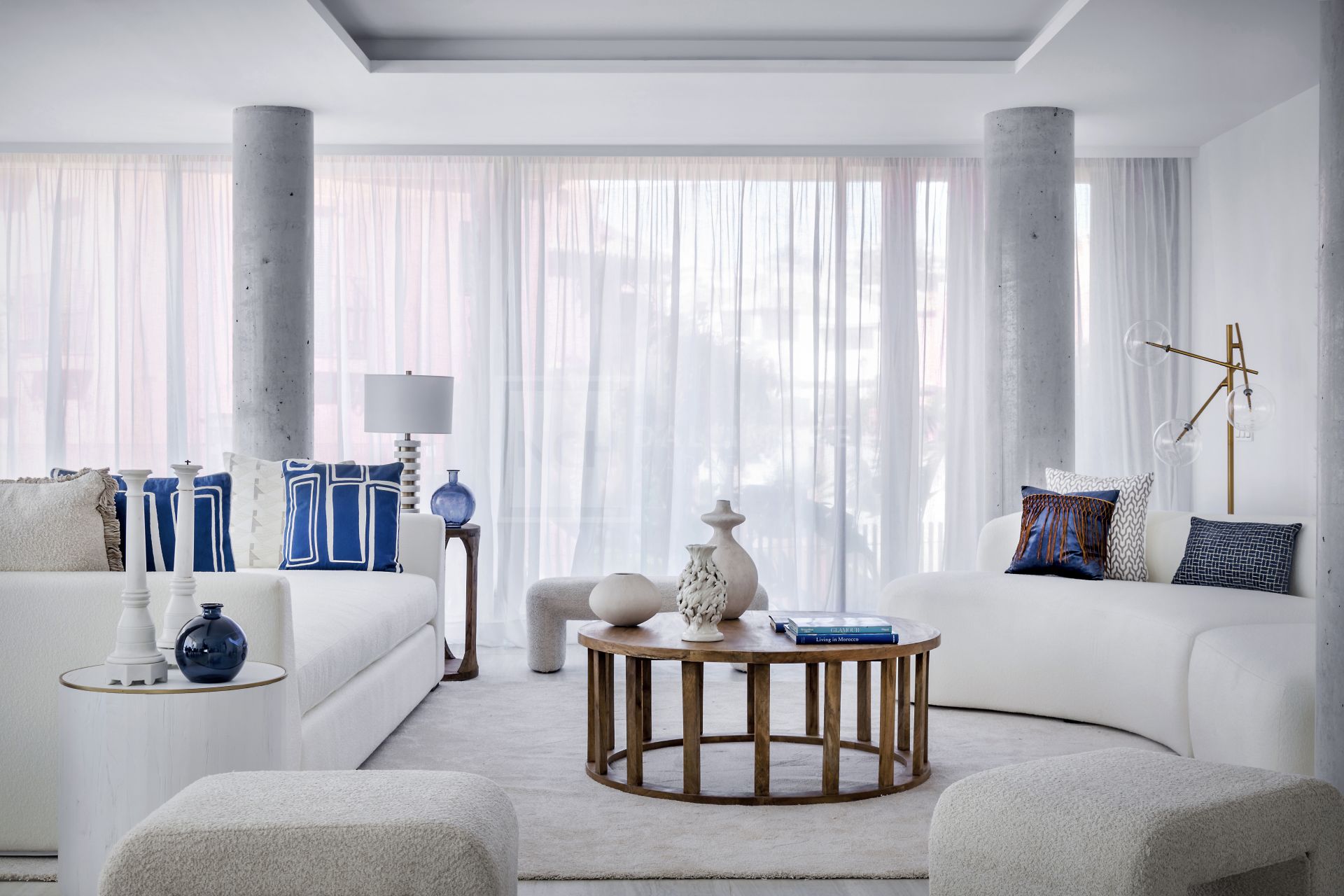 FRONT-LINE BEACH APARTMENT NEXT TO ESTEPONA CENTRE