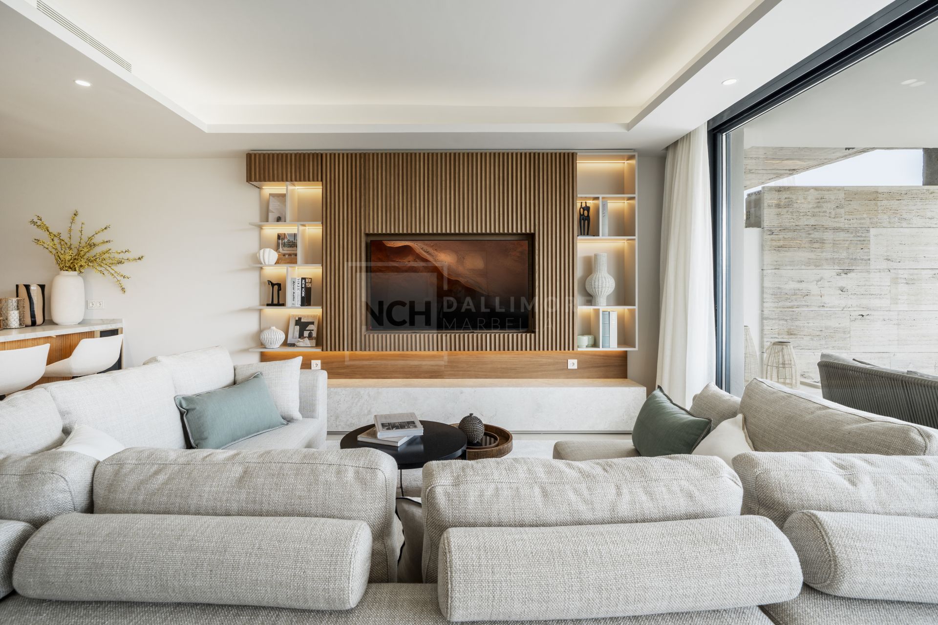 DUPLEX PENTHOUSE WITH PRIVATE POOL IN NUEVA ANDALUCIA
