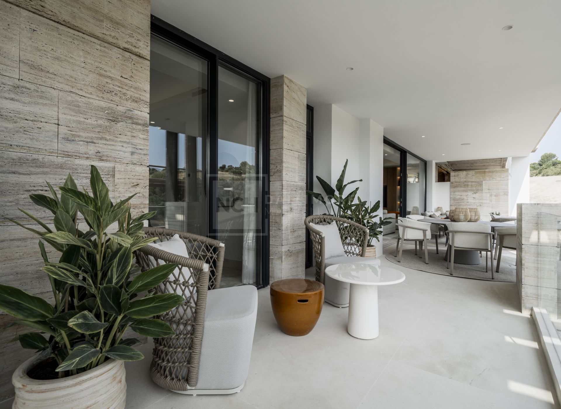 DUPLEX PENTHOUSE WITH PRIVATE POOL IN NUEVA ANDALUCIA