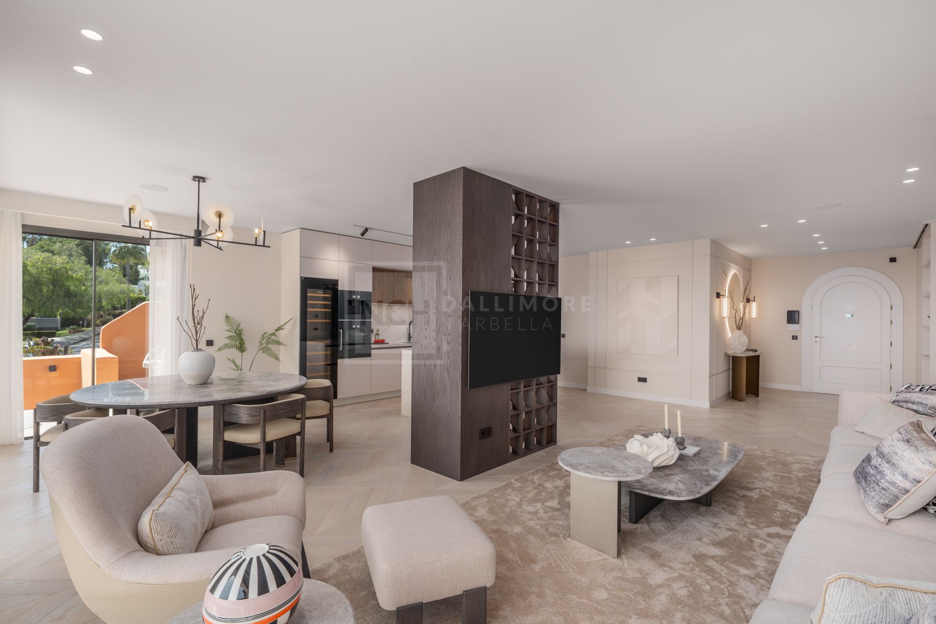 APARTAMENTO ELEVADO EN PLANTA BAJA CON VISTAS PANORÁMICAS AL MAR