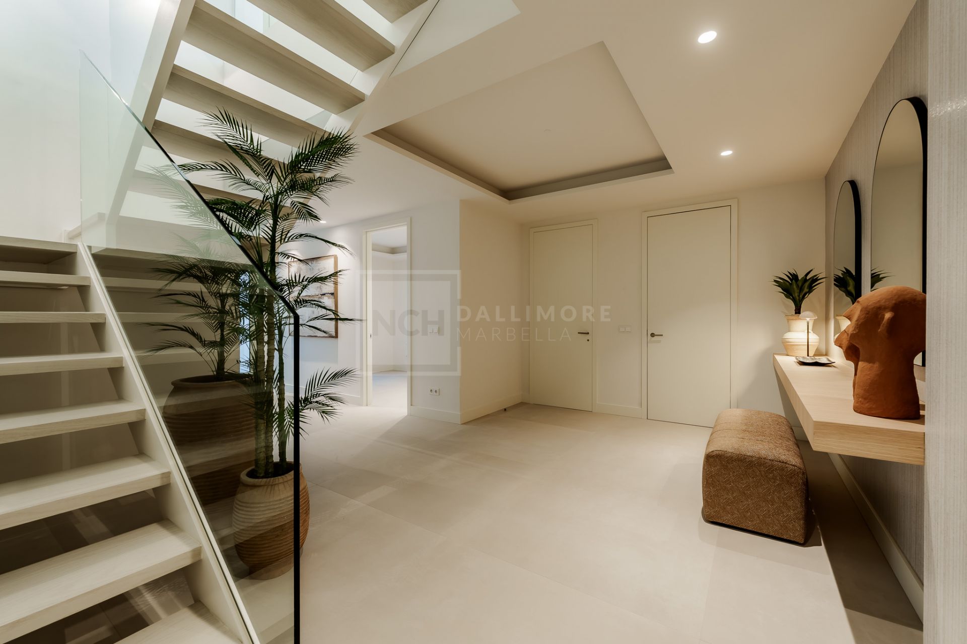 LUXURY APARTMENT LOCATED IN BENALUS - GOLDEN MILE MARBELLA