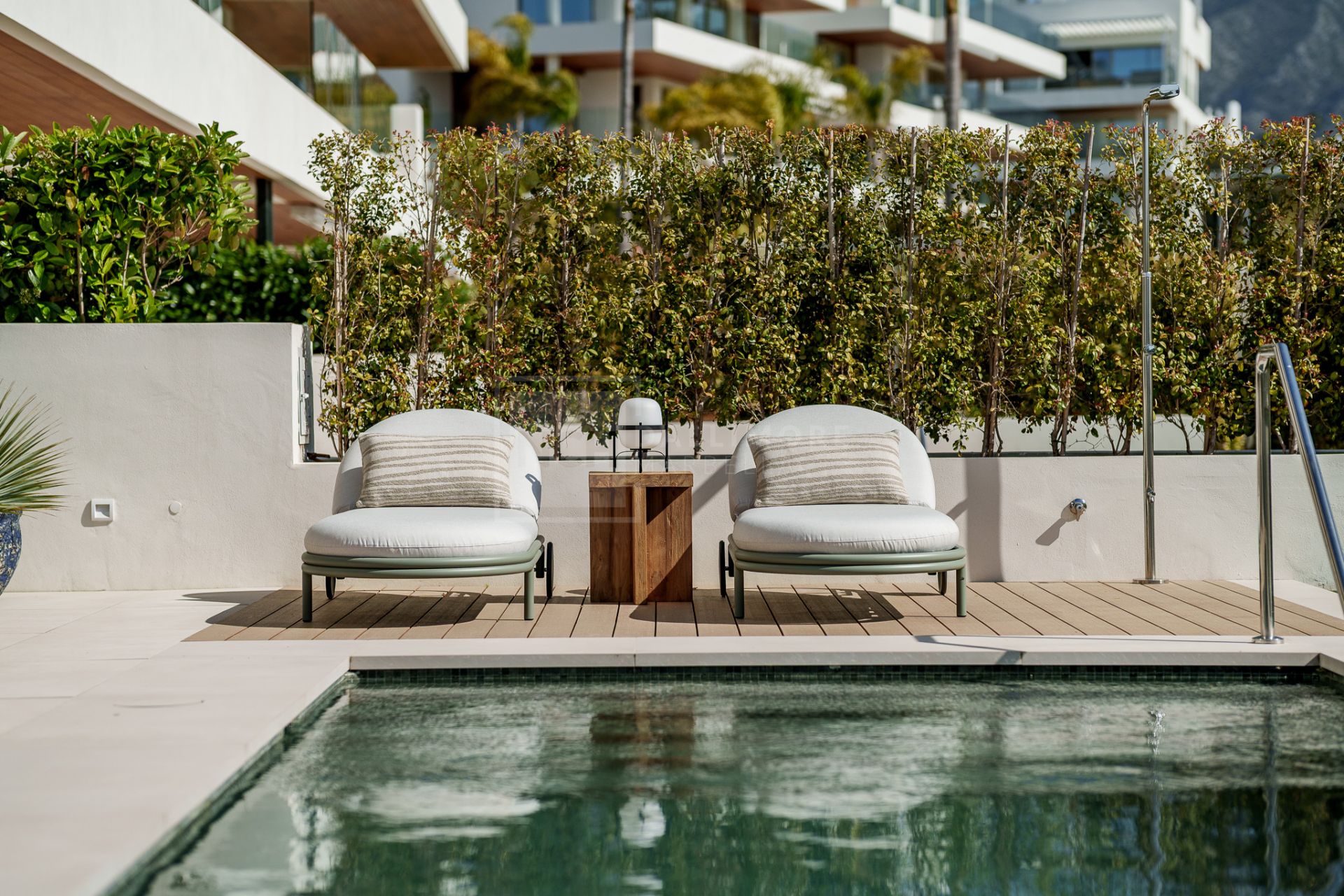 LUXURY APARTMENT LOCATED IN BENALUS - GOLDEN MILE MARBELLA