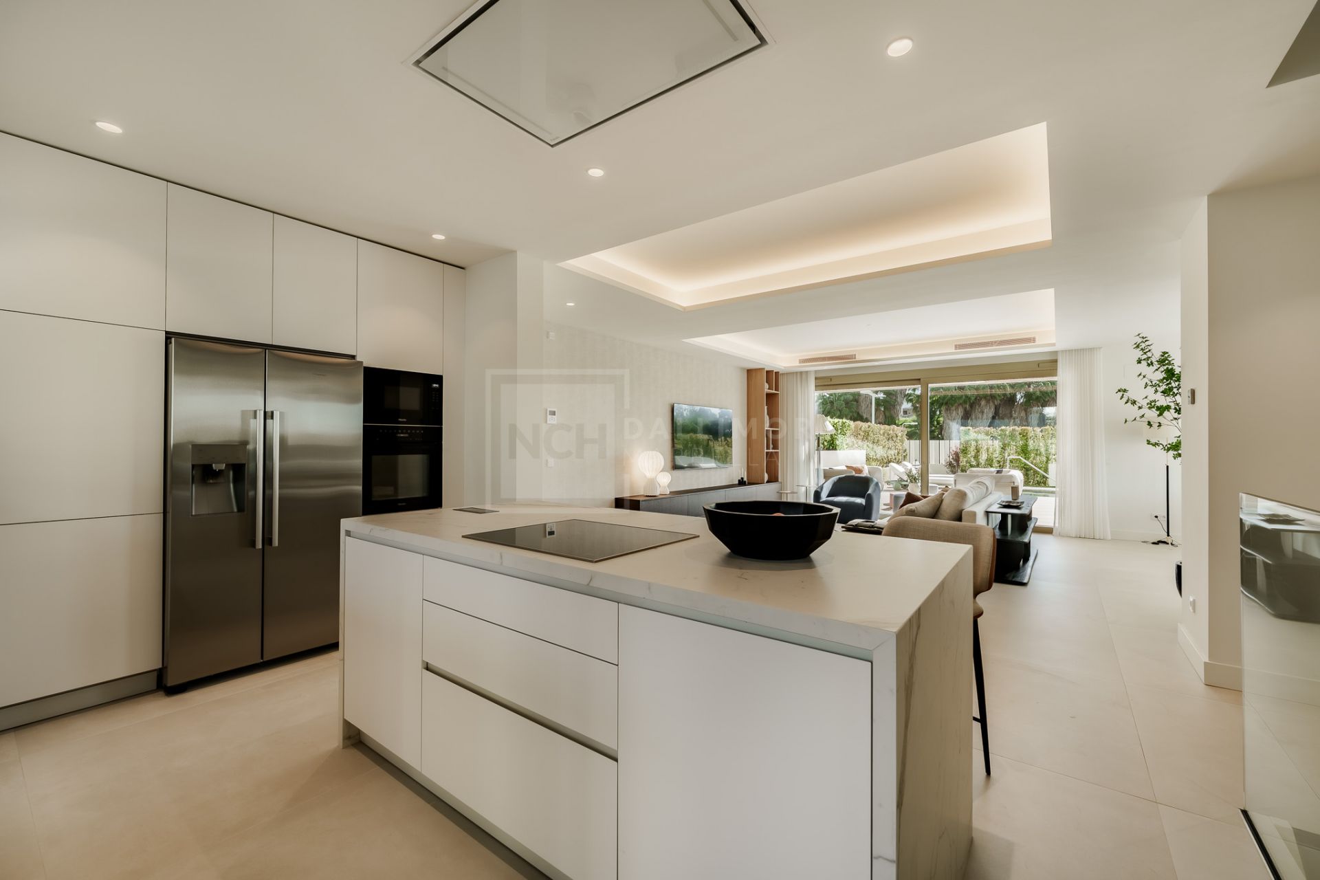 LUXURY APARTMENT LOCATED IN BENALUS - GOLDEN MILE MARBELLA