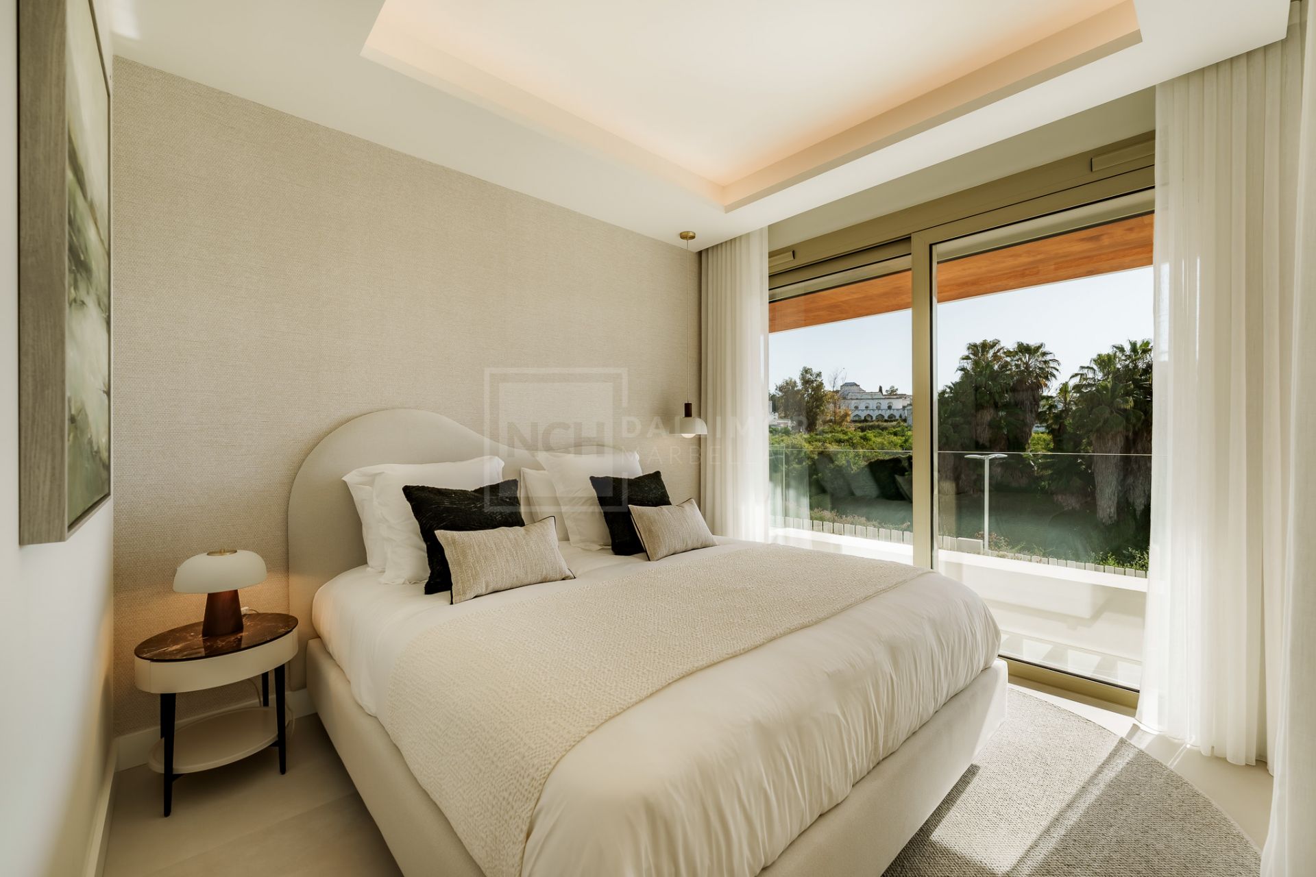 LUXURY APARTMENT LOCATED IN BENALUS - GOLDEN MILE MARBELLA