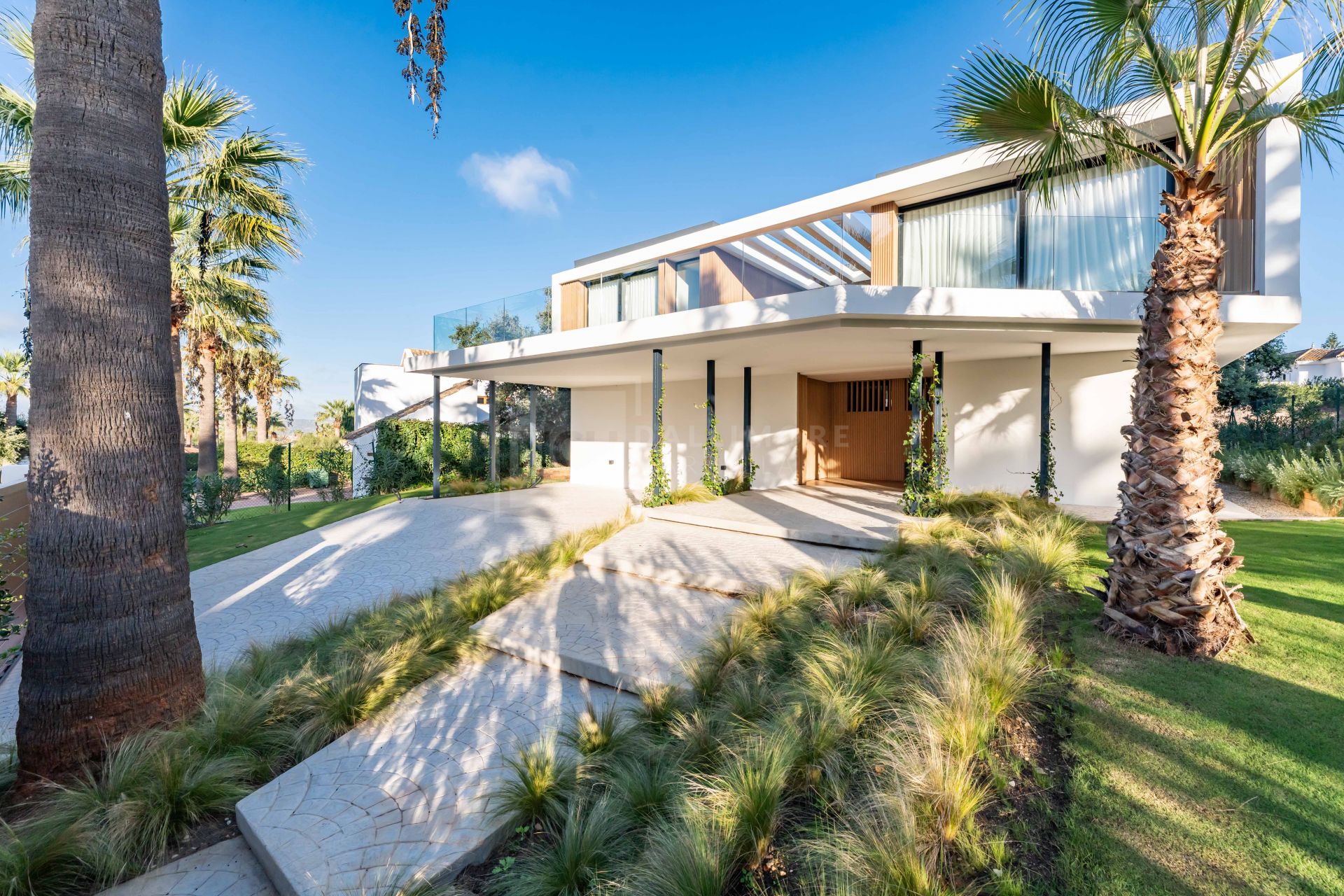 NEW BUILD VILLA IN SOTOGRANDE COSTA