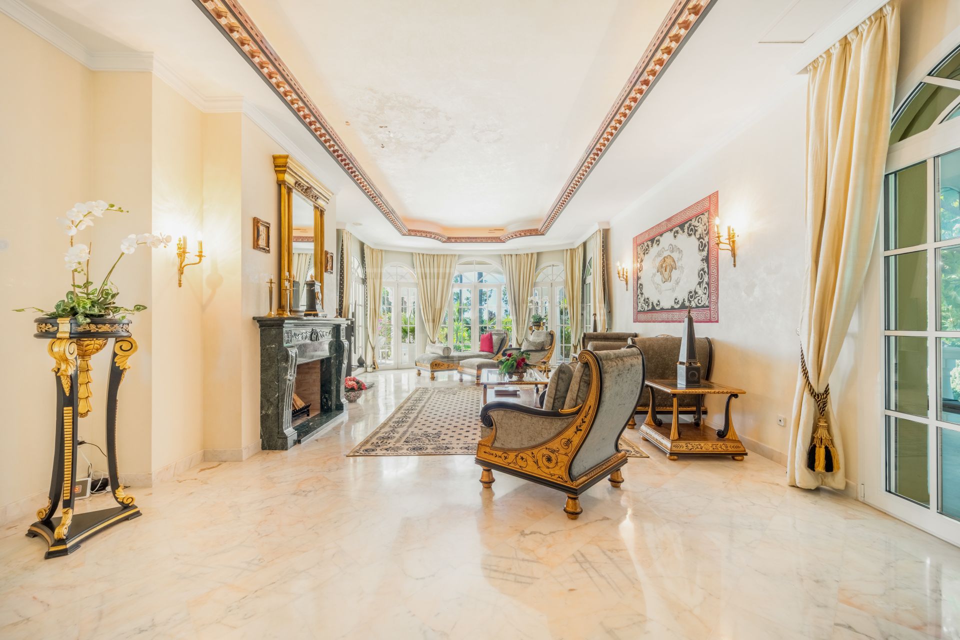 UNIQUE ESTATE WITH 3 PROPERTIES AND AMAZING SEA VIEWS