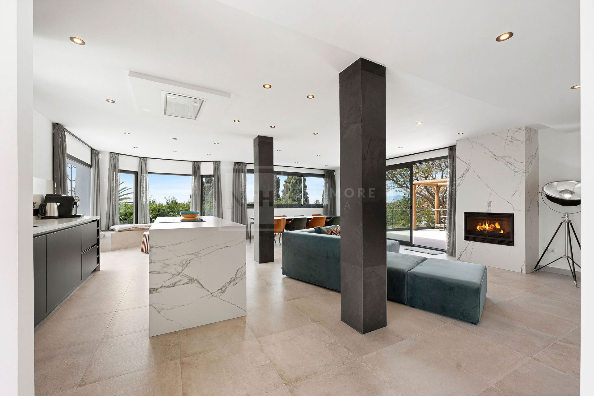 SERENE 4-BEDROOM VILLA WITH SEA VIEWS AND PRIVATE POOL IN MARBELLA EAST
