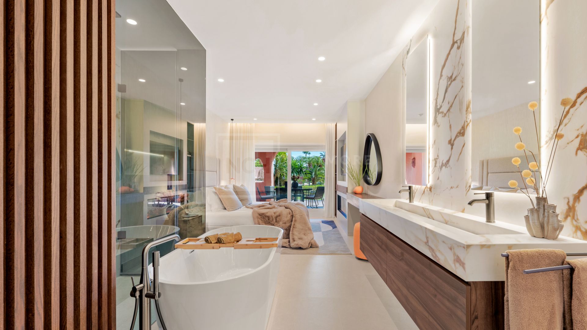 RETIRO EN PLANTA BAJA DE 3 DORMITORIOS EN EXCLUSIVO COMPLEJO FRENTE AL MAR CON AMENIDADES PREMIUM