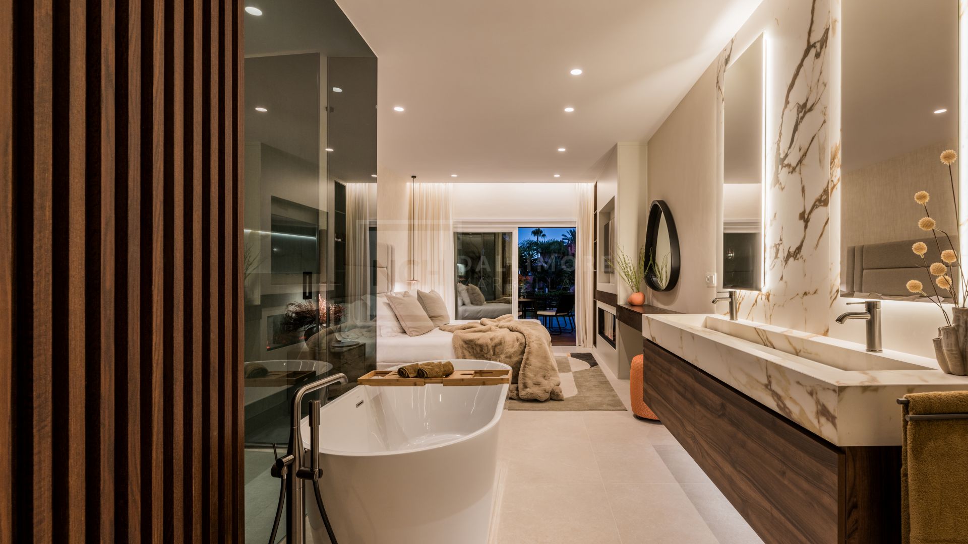 RETIRO EN PLANTA BAJA DE 3 DORMITORIOS EN EXCLUSIVO COMPLEJO FRENTE AL MAR CON AMENIDADES PREMIUM