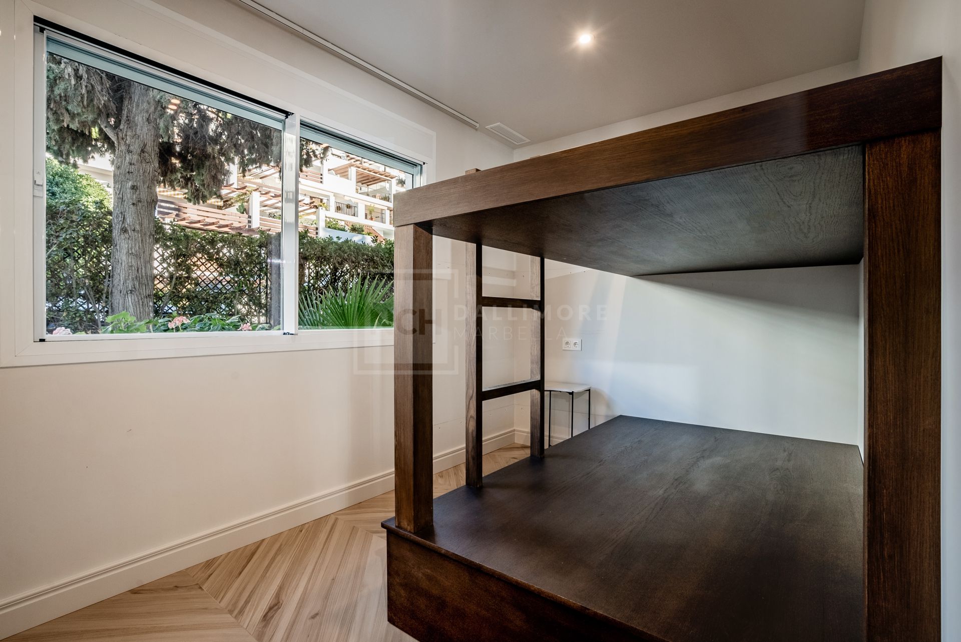 STUNNING 4-BEDROOM APARTMENT WITH OUTDOOR KITCHEN AND LUSH GARDEN ON THE GOLDEN MILE