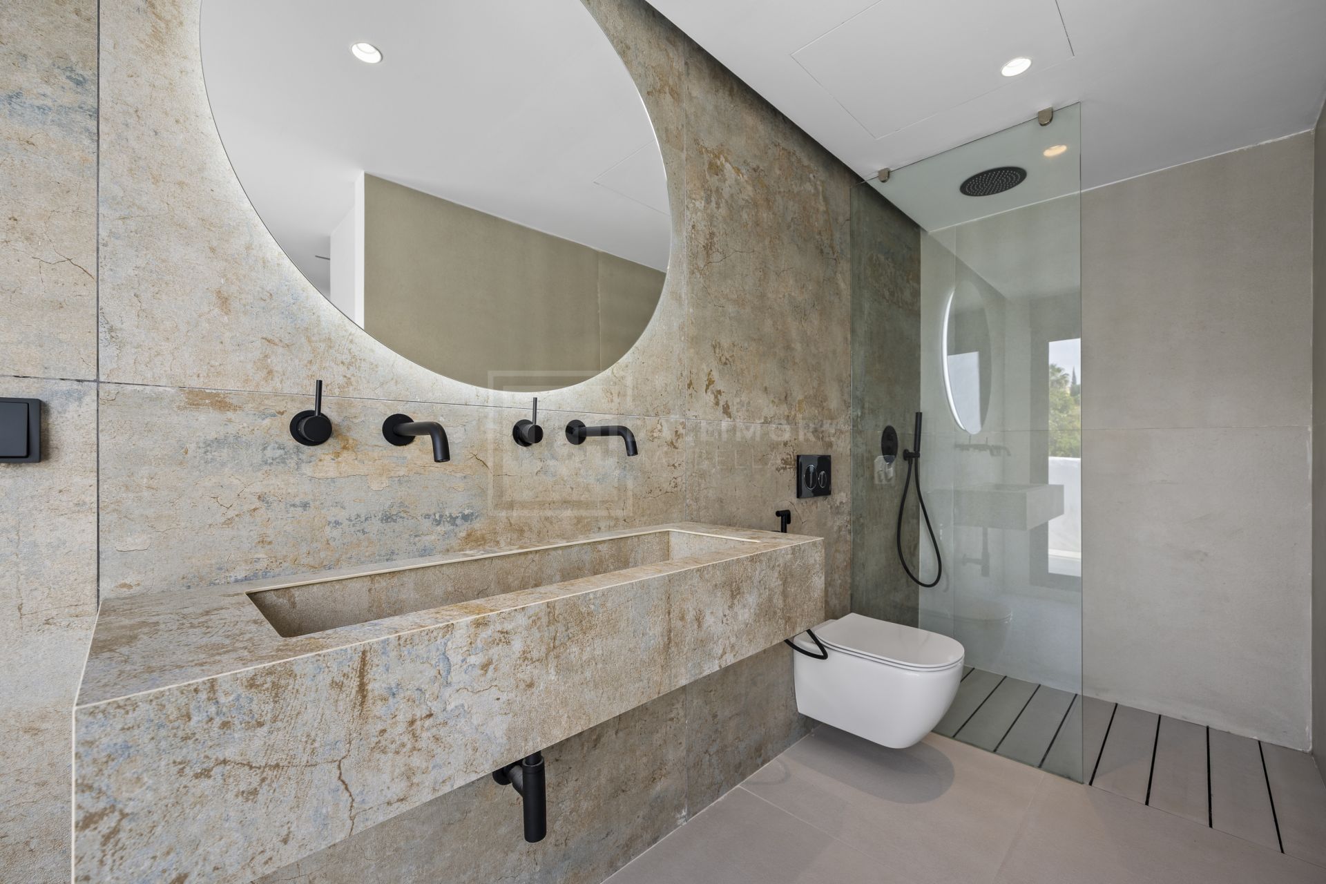STUNNING 3-BEDROOM PENTHOUSES & 4-BEDROOM TOWNHOUSES IN A GATED COASTAL COMMUNITY