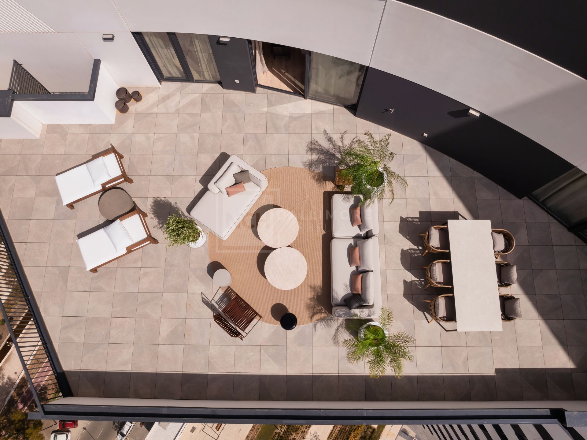 PENTHOUSE WITH VIEWS OVER MALAGA CITY ON THE 29TH FLOOR