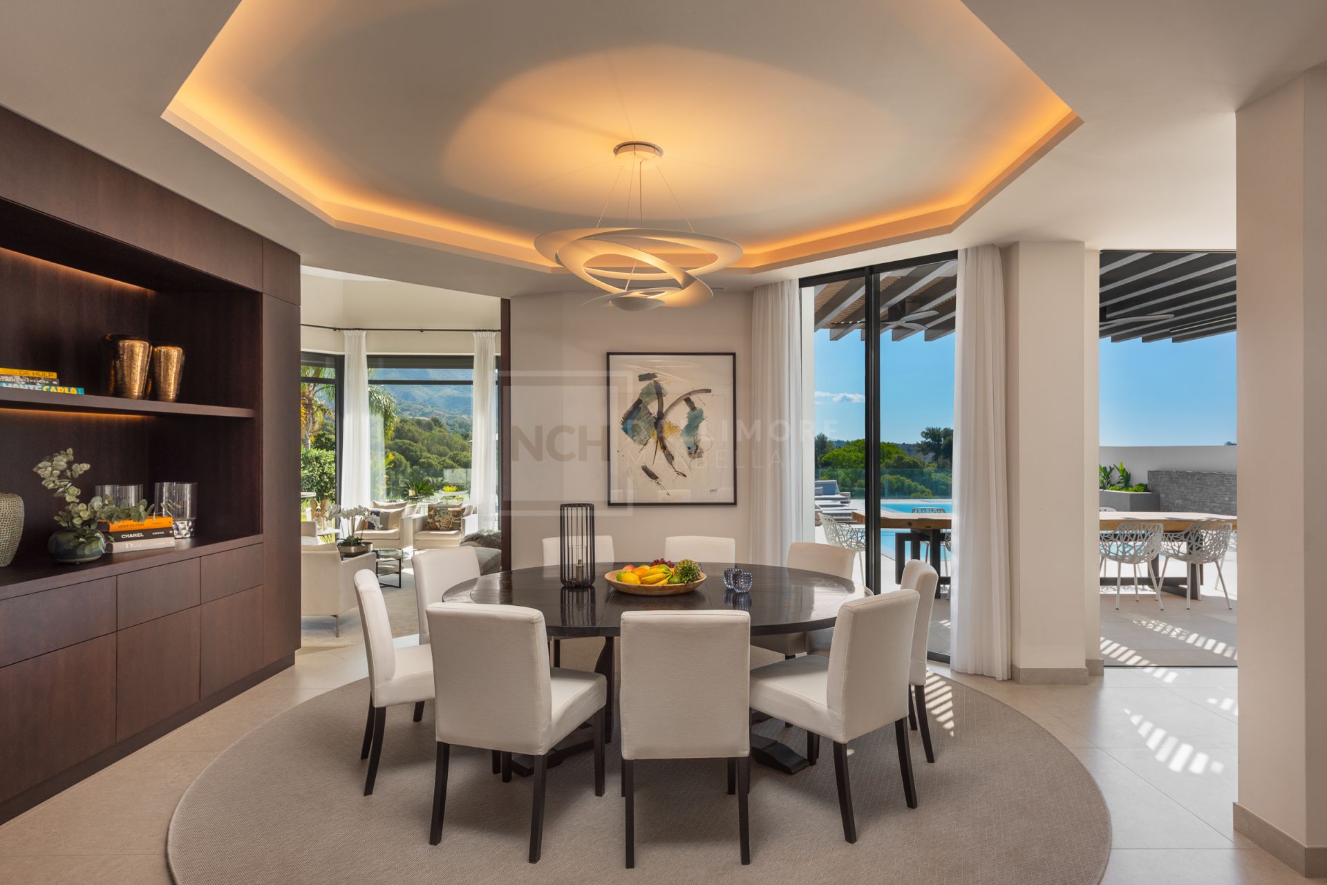 FIVE-BEDROOM DESIGNER VILLA WITH SEA, MOUNTAIN & GOLF VIEWS IN NUEVA ANDALUCIA