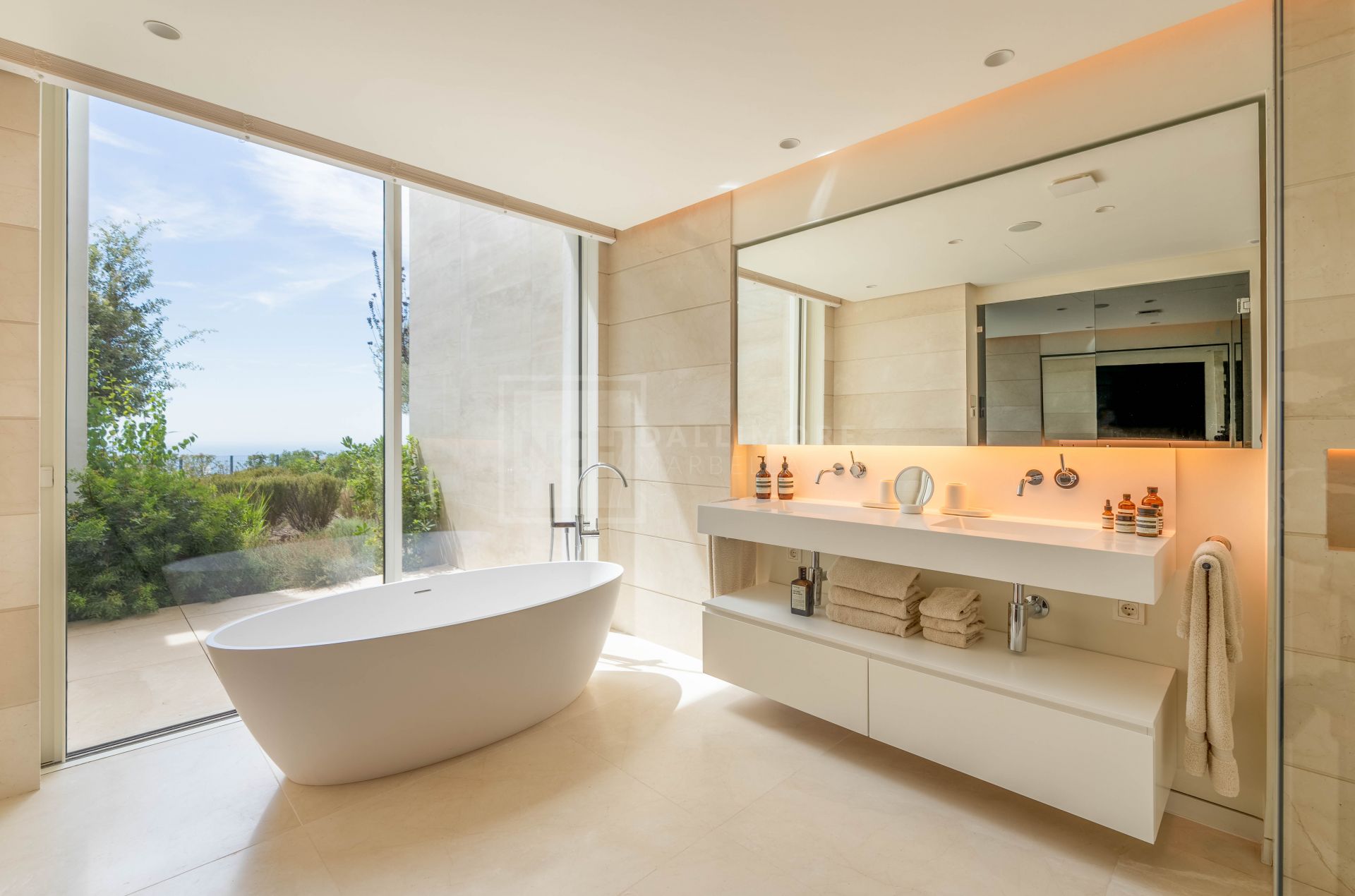 THREE-BEDROOM LUXURY HAVEN WITH PANORAMIC SEA VIEWS AND PRIVATE GARDEN OASIS