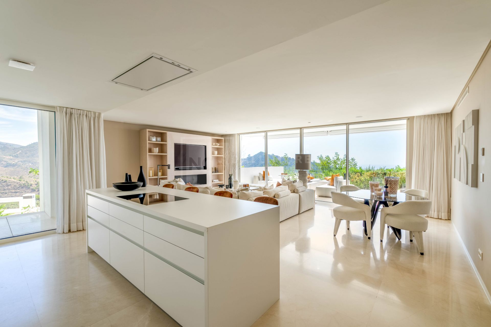 THREE-BEDROOM LUXURY HAVEN WITH PANORAMIC SEA VIEWS AND PRIVATE GARDEN OASIS