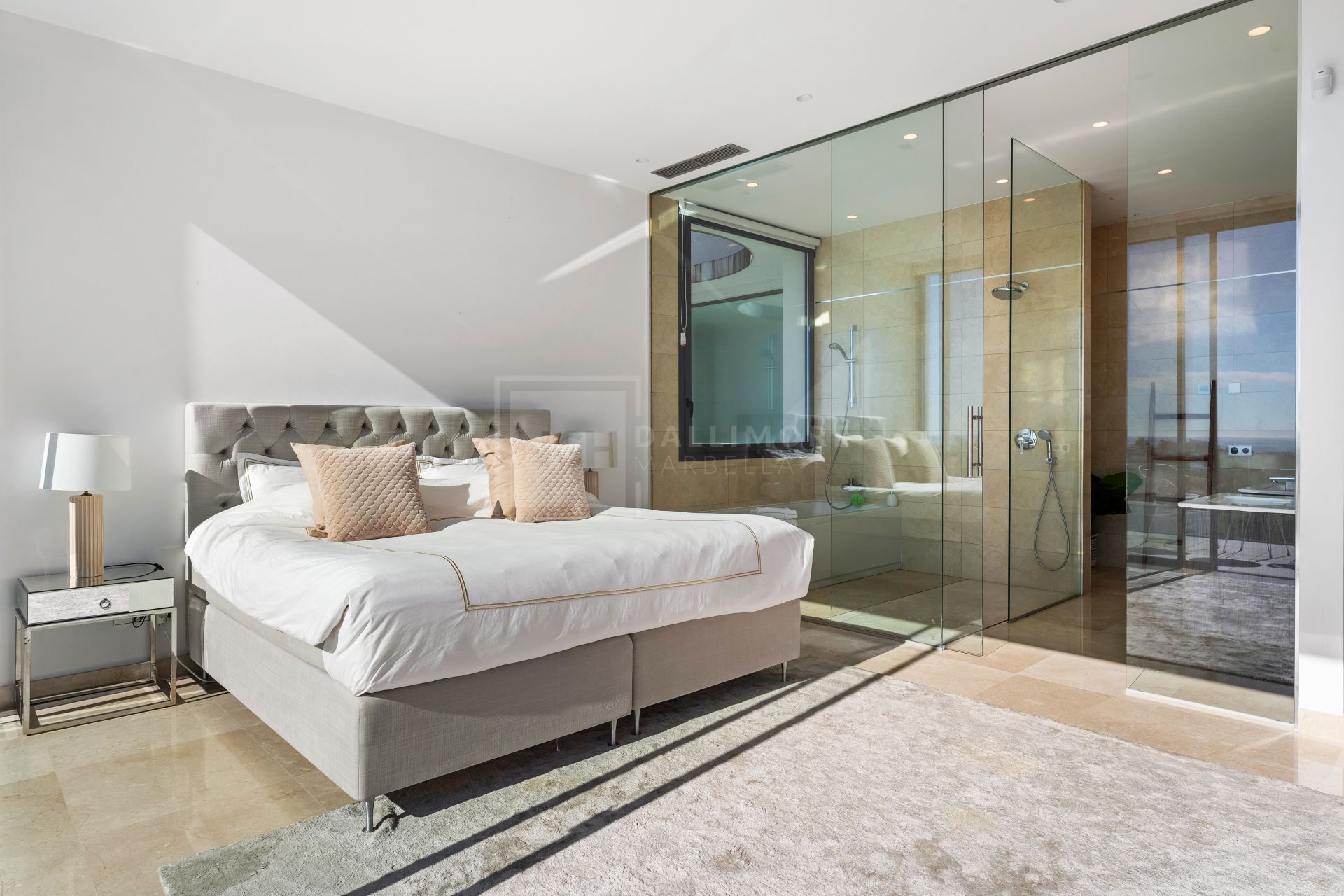 MODERN 5-BEDROOM MASTERPIECE WITH PRIVATE POOL AND BREATHTAKING COASTAL VIEWS