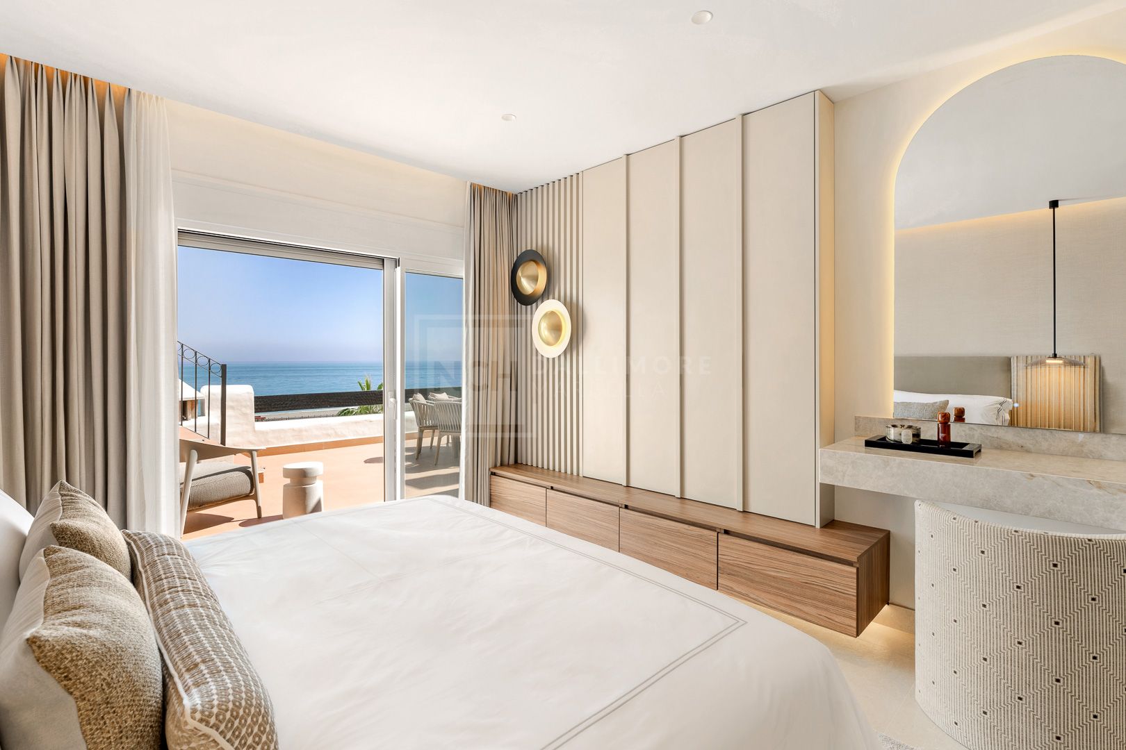 FULLY REFURBISHED PENTHOUSE IN BAHIA DEL VELERIN
