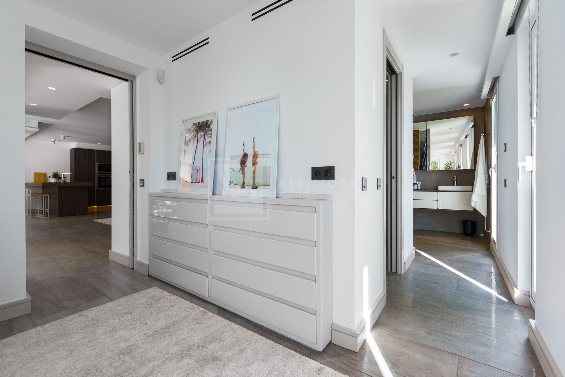 RENOVATED 6-BEDROOM HAVEN WITH HEATED SALTWATER POOL IN THE GOLF VALLEY