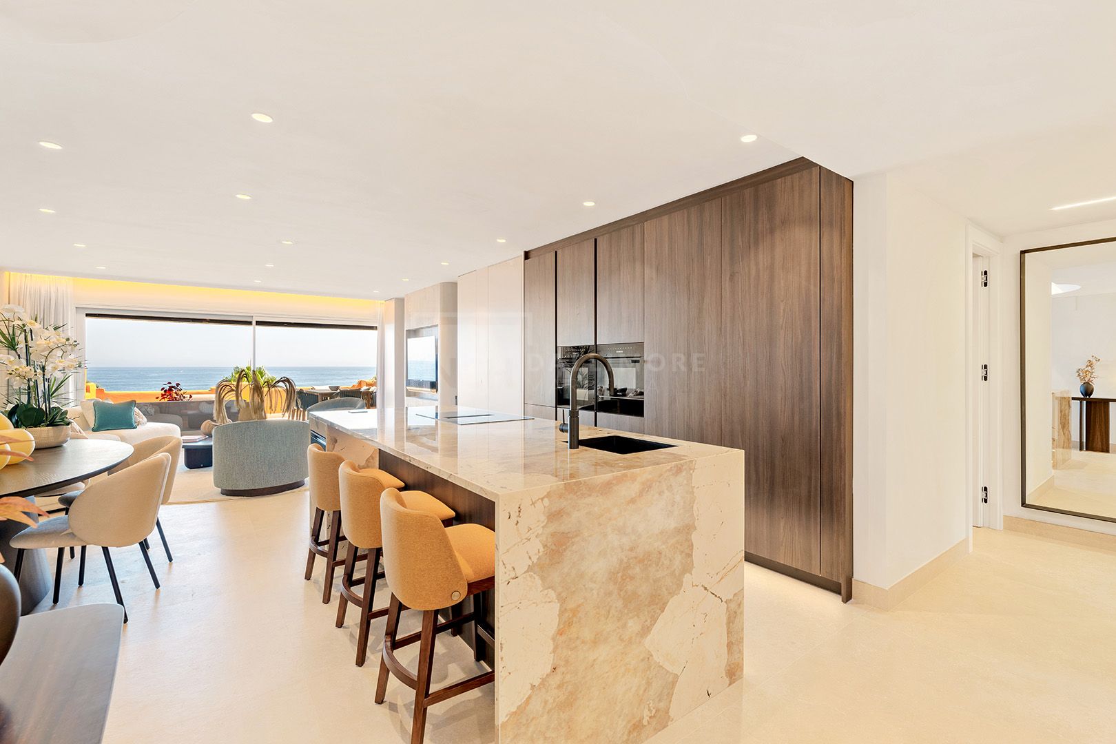 4-BEDROOM SEA VIEW APARTMENT IN ESTEPONA