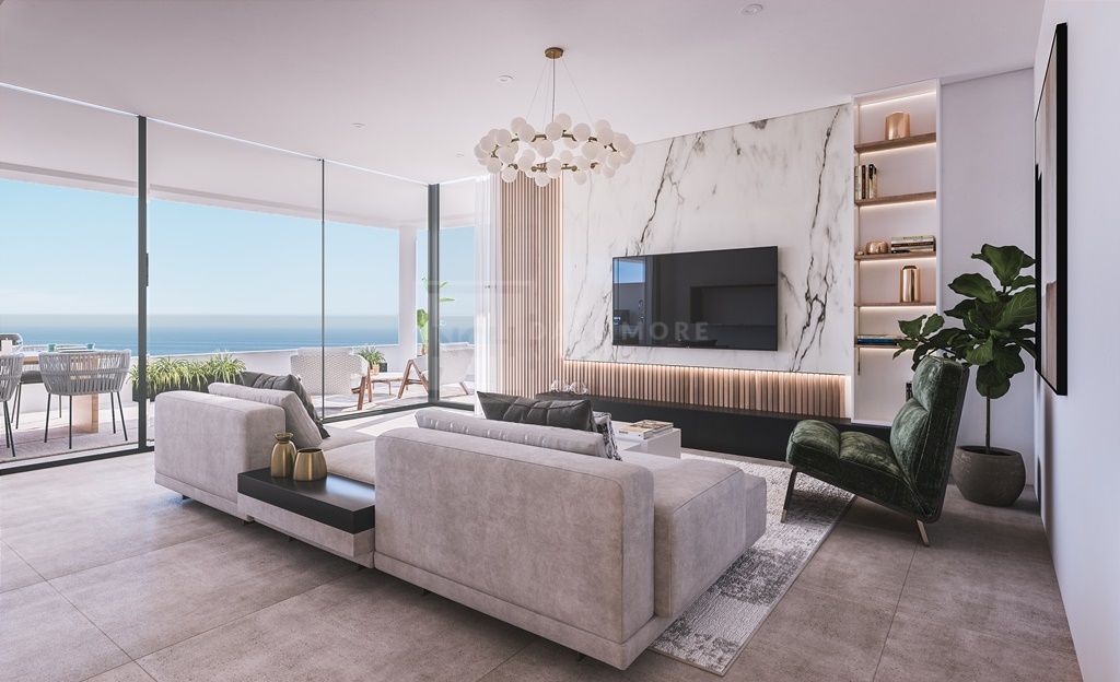 STUNNING 3-BEDROOM RESIDENCE WITH SEA VIEWS AND SPACIOUS TERRACES IN ESTEPONA