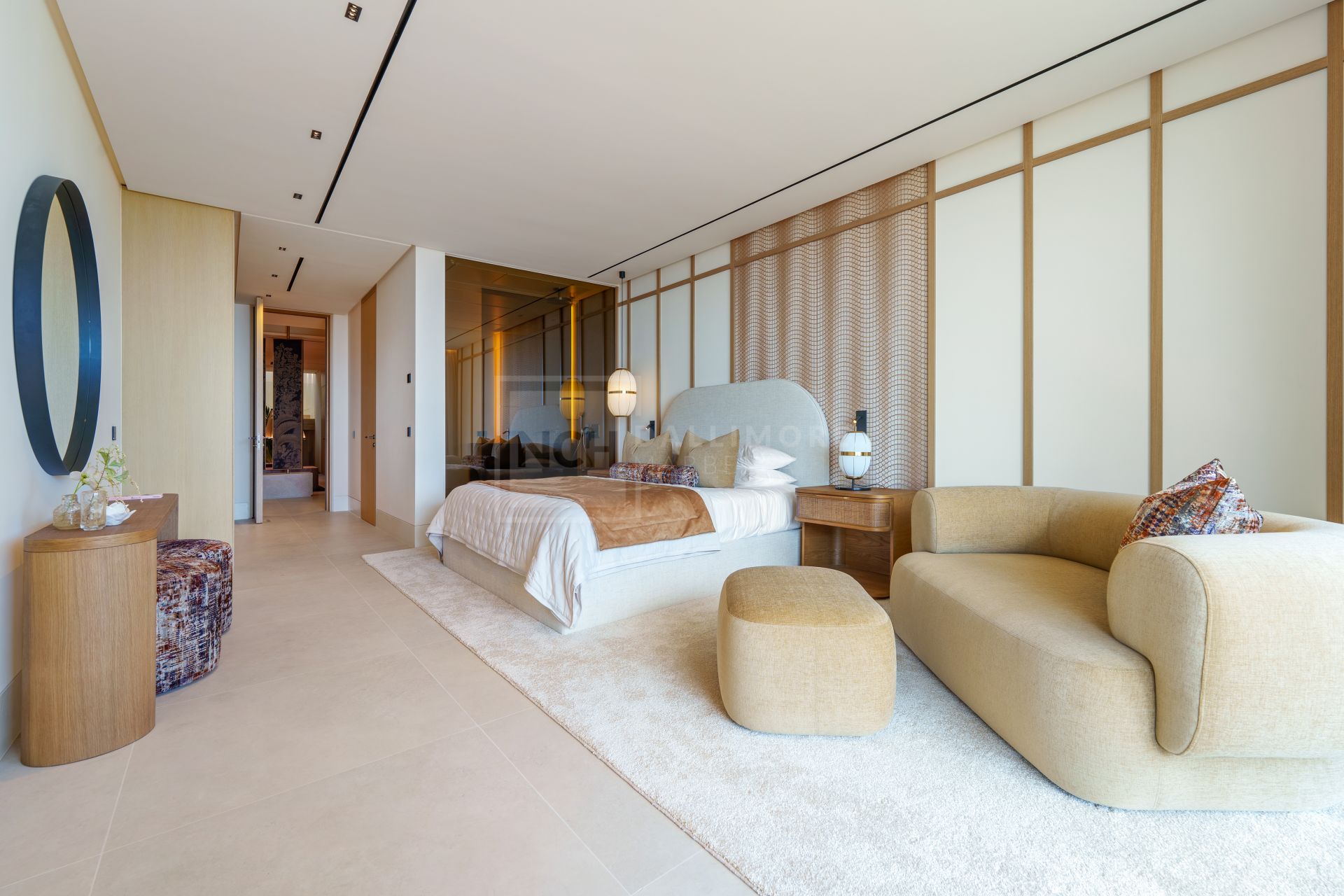 DESIGNER VILLA IN GATED ENCLAVE, SALINE INFINITY POOL, KNX SMART HOME & EV CHARGING