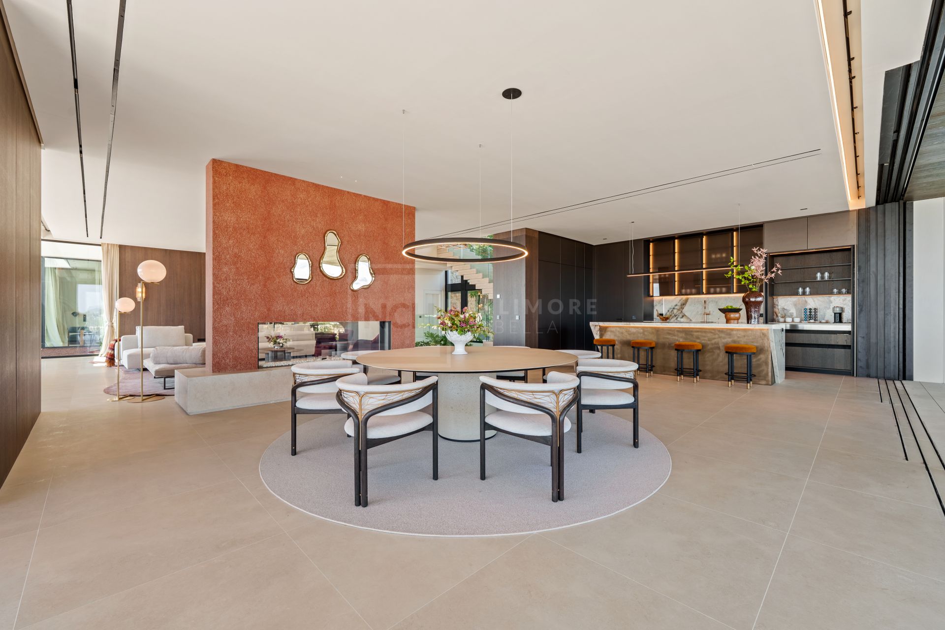 DESIGNER VILLA IN GATED ENCLAVE, SALINE INFINITY POOL, KNX SMART HOME & EV CHARGING