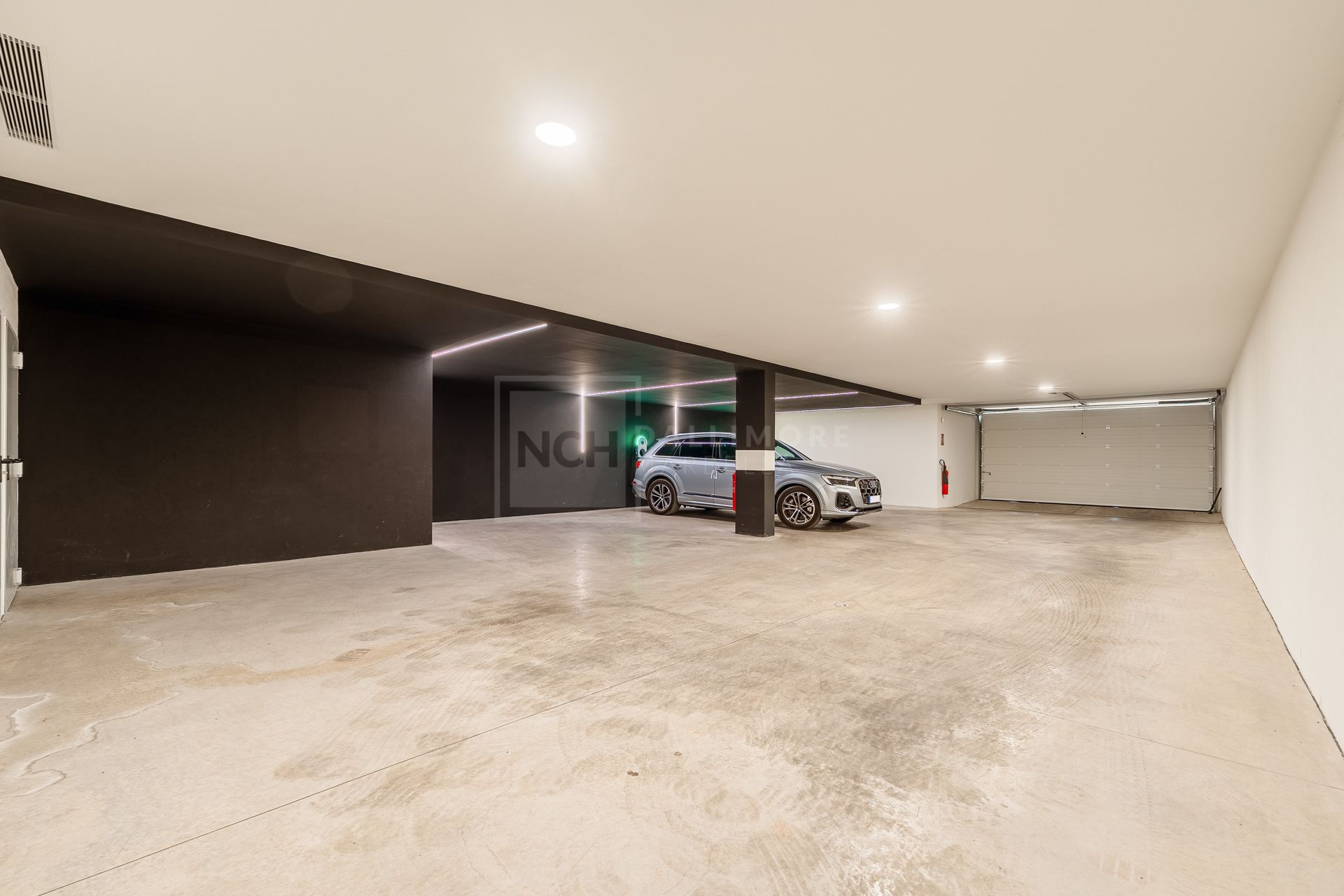 VILLA DE 6 DORMITORIOS CON CERTIFICACIÓN ENERGÉTICA A, SUELO RADIANTE, SISTEMA KNX Y PISCINA DE AGUA SALADA