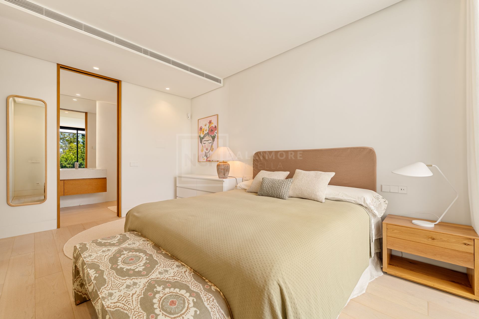 VILLA DE 6 DORMITORIOS CON CERTIFICACIÓN ENERGÉTICA A, SUELO RADIANTE, SISTEMA KNX Y PISCINA DE AGUA SALADA