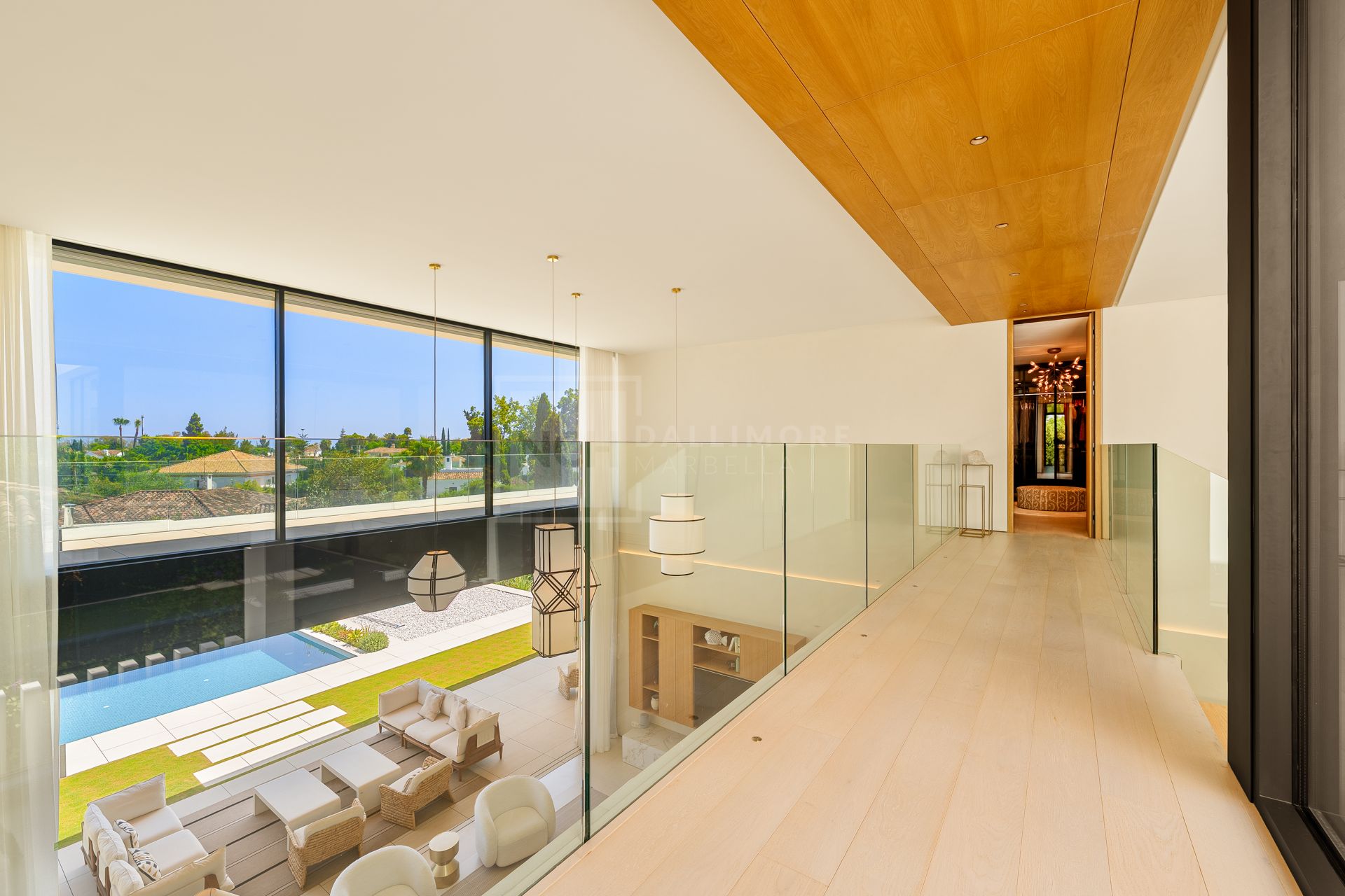 VILLA DE 6 DORMITORIOS CON CERTIFICACIÓN ENERGÉTICA A, SUELO RADIANTE, SISTEMA KNX Y PISCINA DE AGUA SALADA
