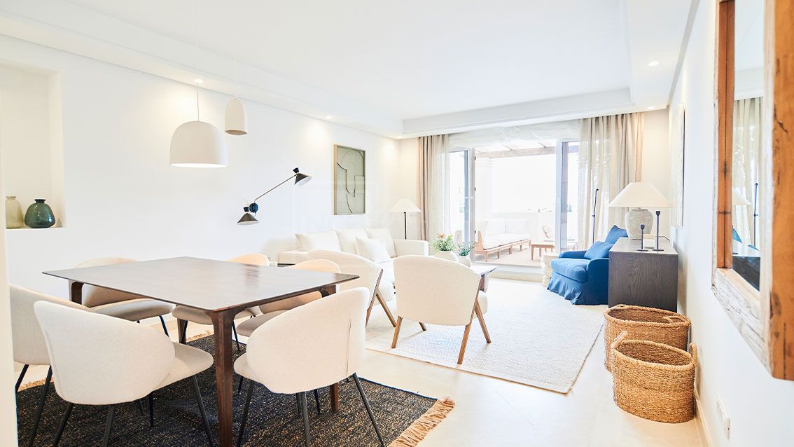 2-BEDROOM FULLY FURNISHED APARTMENT IN NUEVA ANDALUCIA