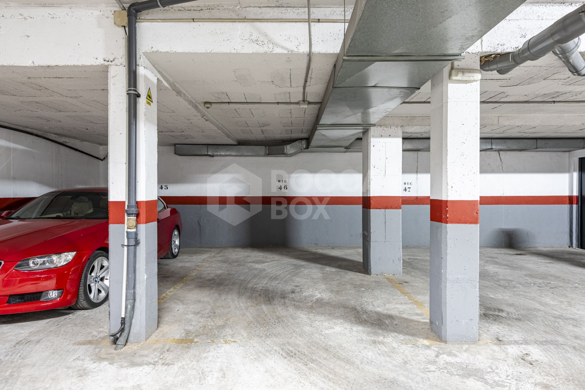 2-BEDROOM APARTMENT IN LORCRIMAR 3, NUEVA ANDALUCÍA – WALKING DISTANCE TO PUERTO BANÚS