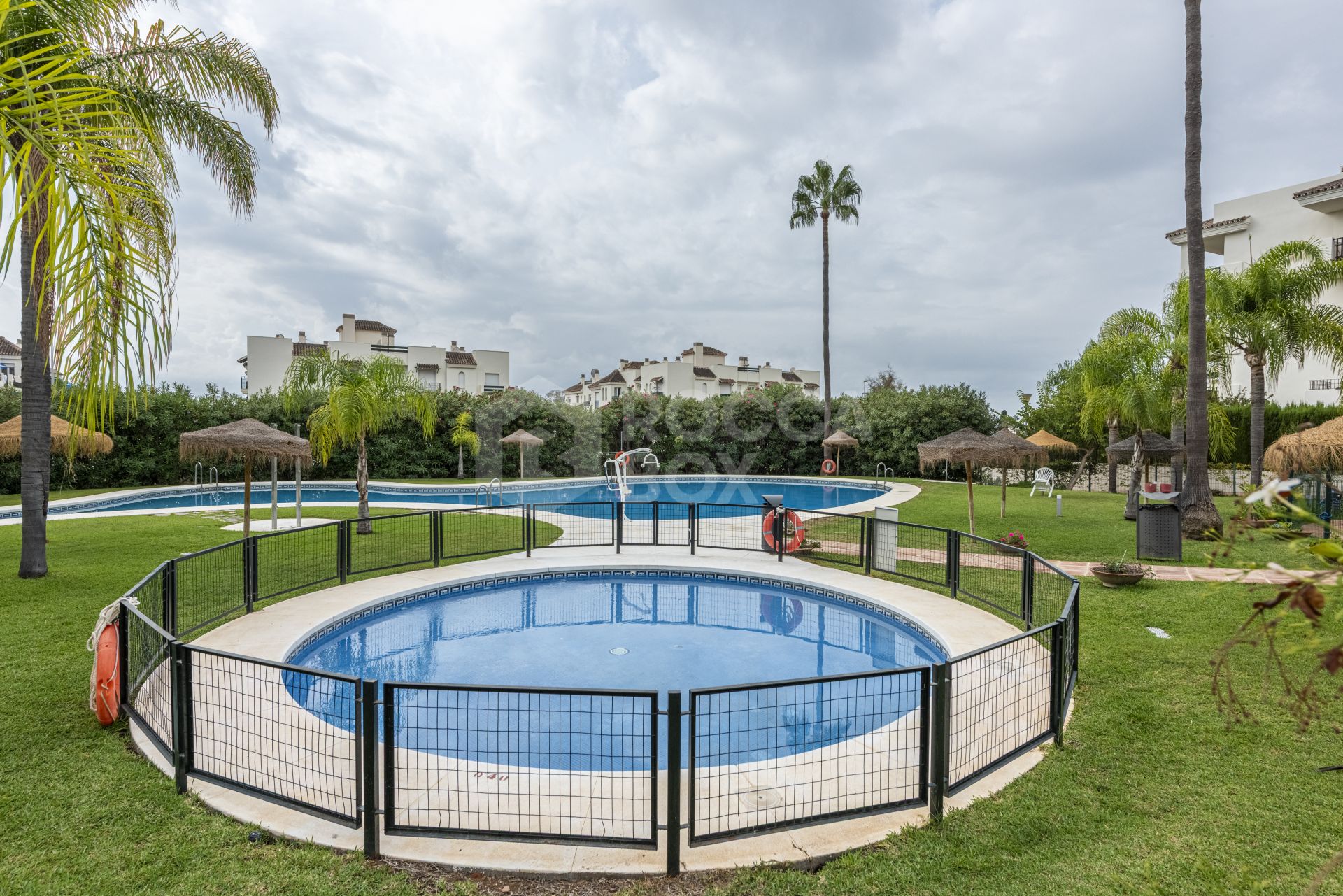 2-BEDROOM APARTMENT IN LORCRIMAR 3, NUEVA ANDALUCÍA – WALKING DISTANCE TO PUERTO BANÚS