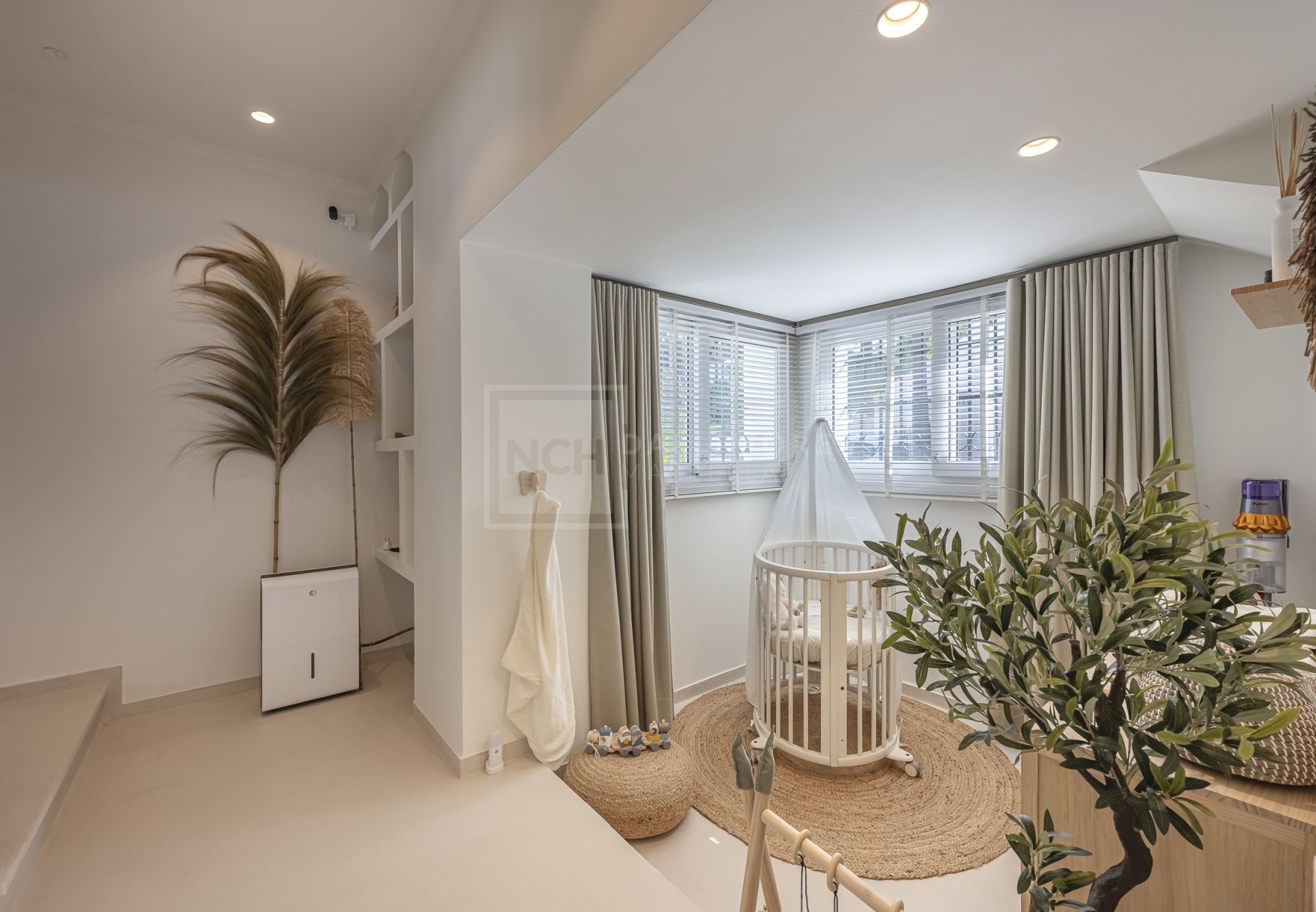 VILLA TOTALMENTE REFORMADA EN ATALAYA DE RÍO VERDE