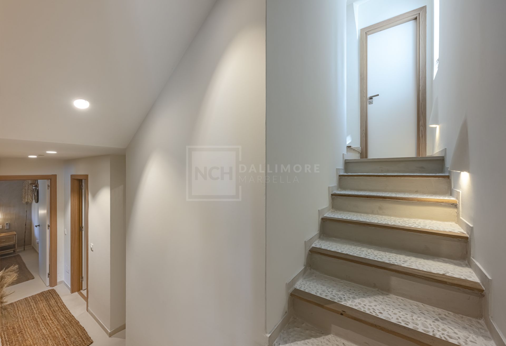 VILLA TOTALMENTE REFORMADA EN ATALAYA DE RÍO VERDE