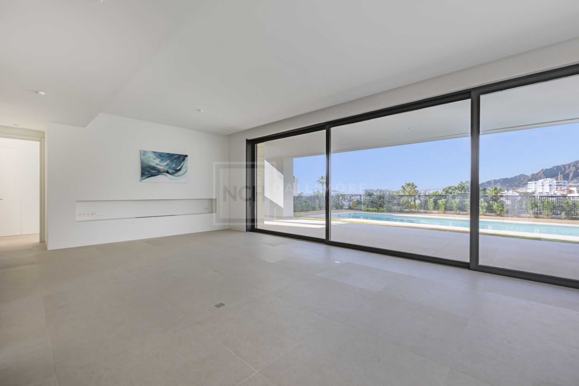 Modern 4-Bedroom Villa in Gated Community in Marbella East