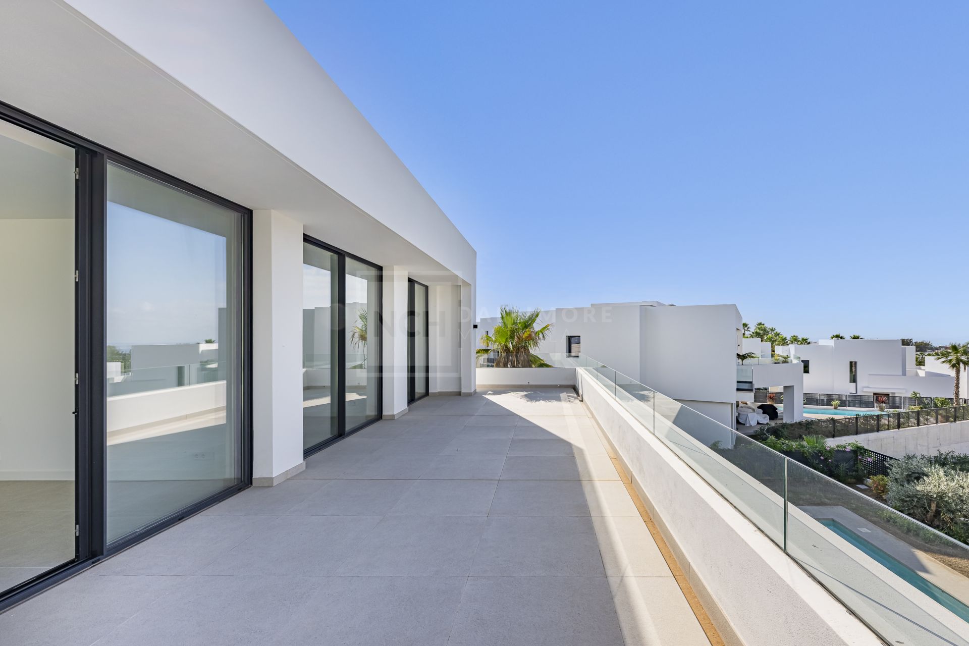 Modern 4-Bedroom Villa in Gated Community in Marbella East