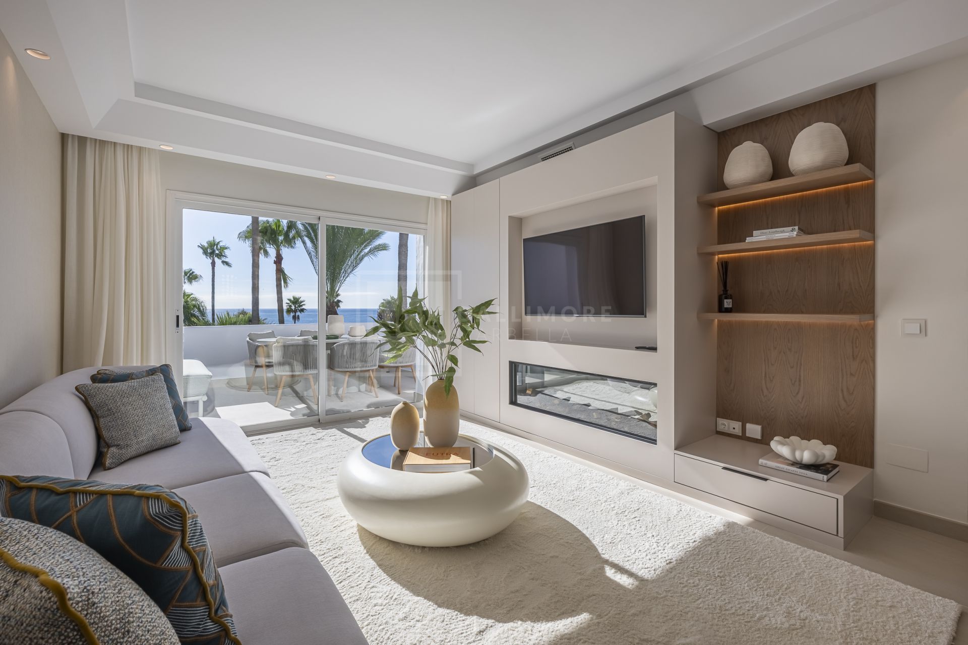Apartamento en Primera Línea de Playa en la Nueva Milla de Oro