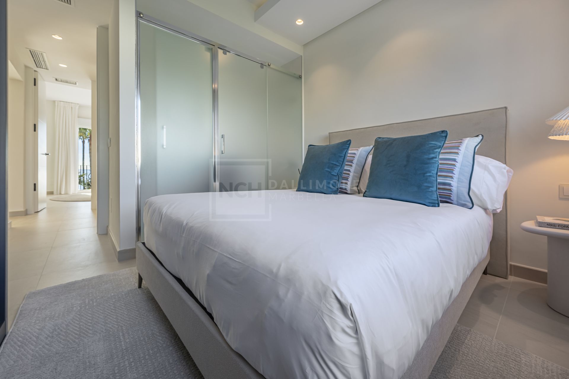 Apartamento en Primera Línea de Playa en la Nueva Milla de Oro