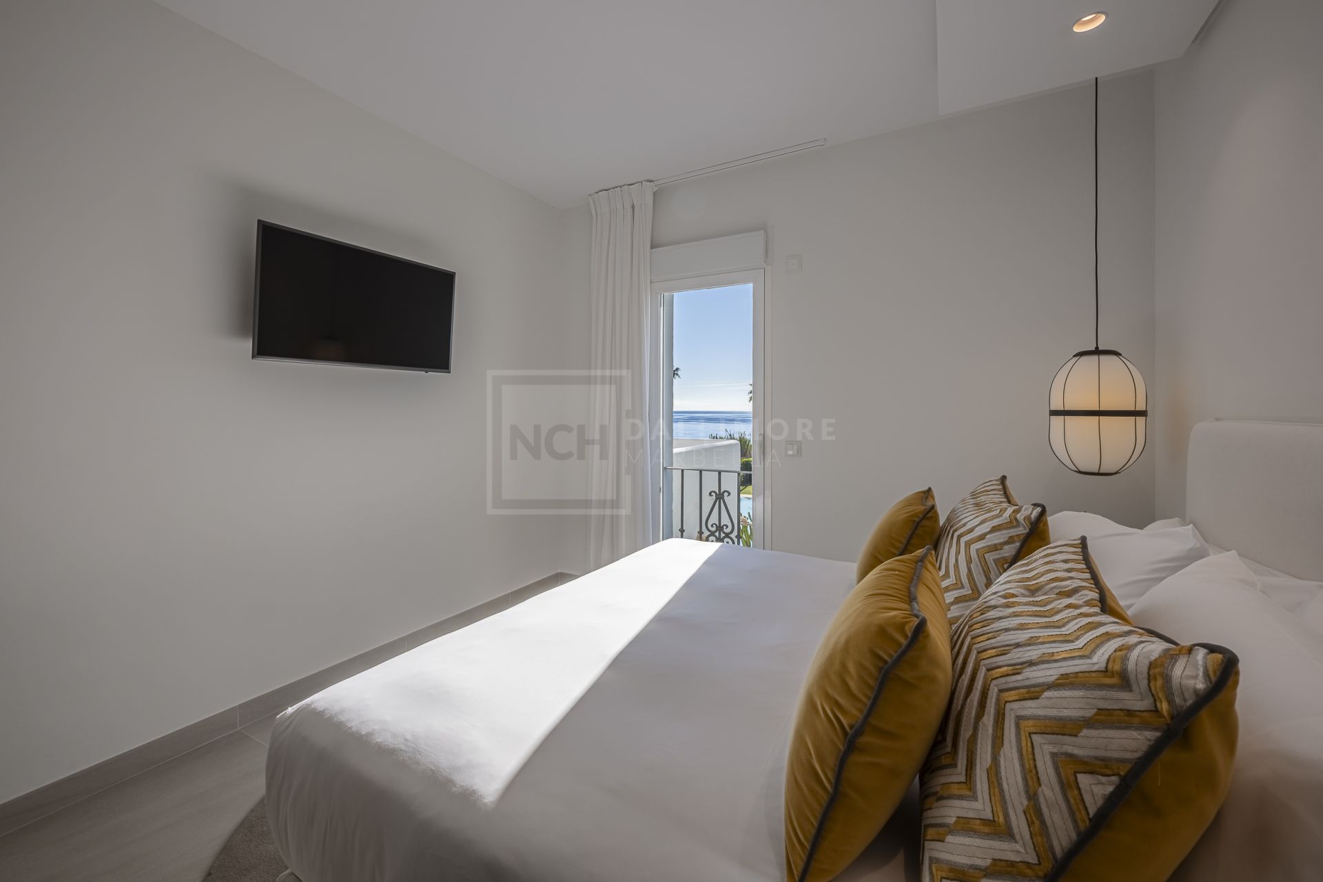 Apartamento en Primera Línea de Playa en la Nueva Milla de Oro