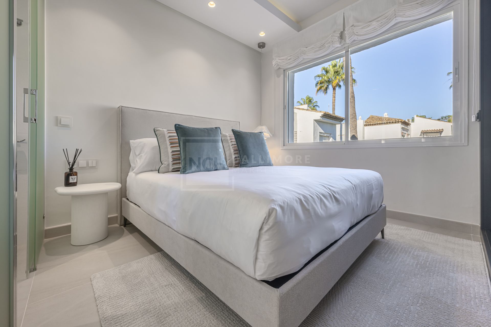 Apartamento en Primera Línea de Playa en la Nueva Milla de Oro